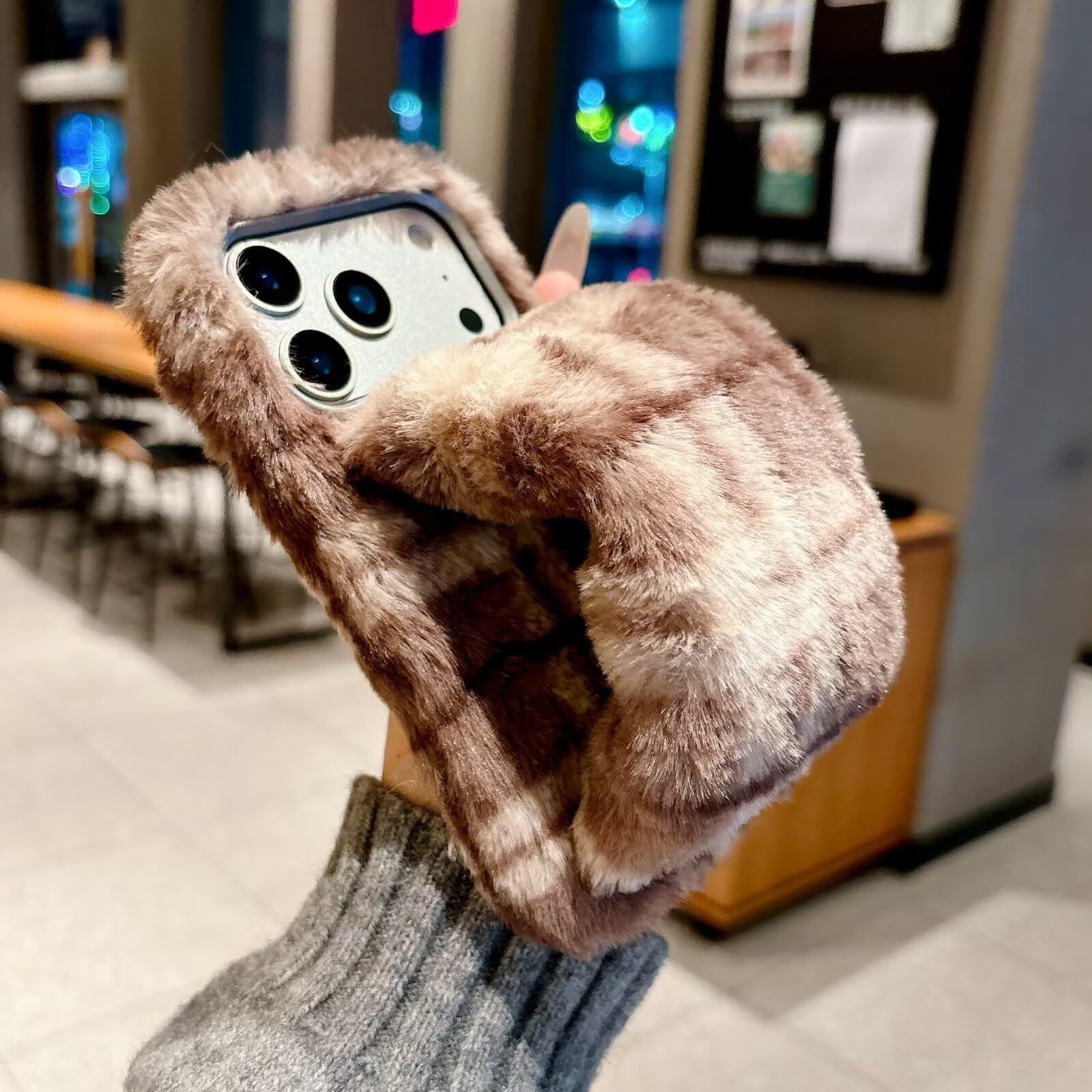 Miagon Cute Faux Fur Case for Xiaomi Redmi Note 12 4G,Plush Furry Fuzzy Cover Winter Warm Soft Handmade Hair Lovely 3D Fluffy Hand Warmers Phone Case for Woman Girls