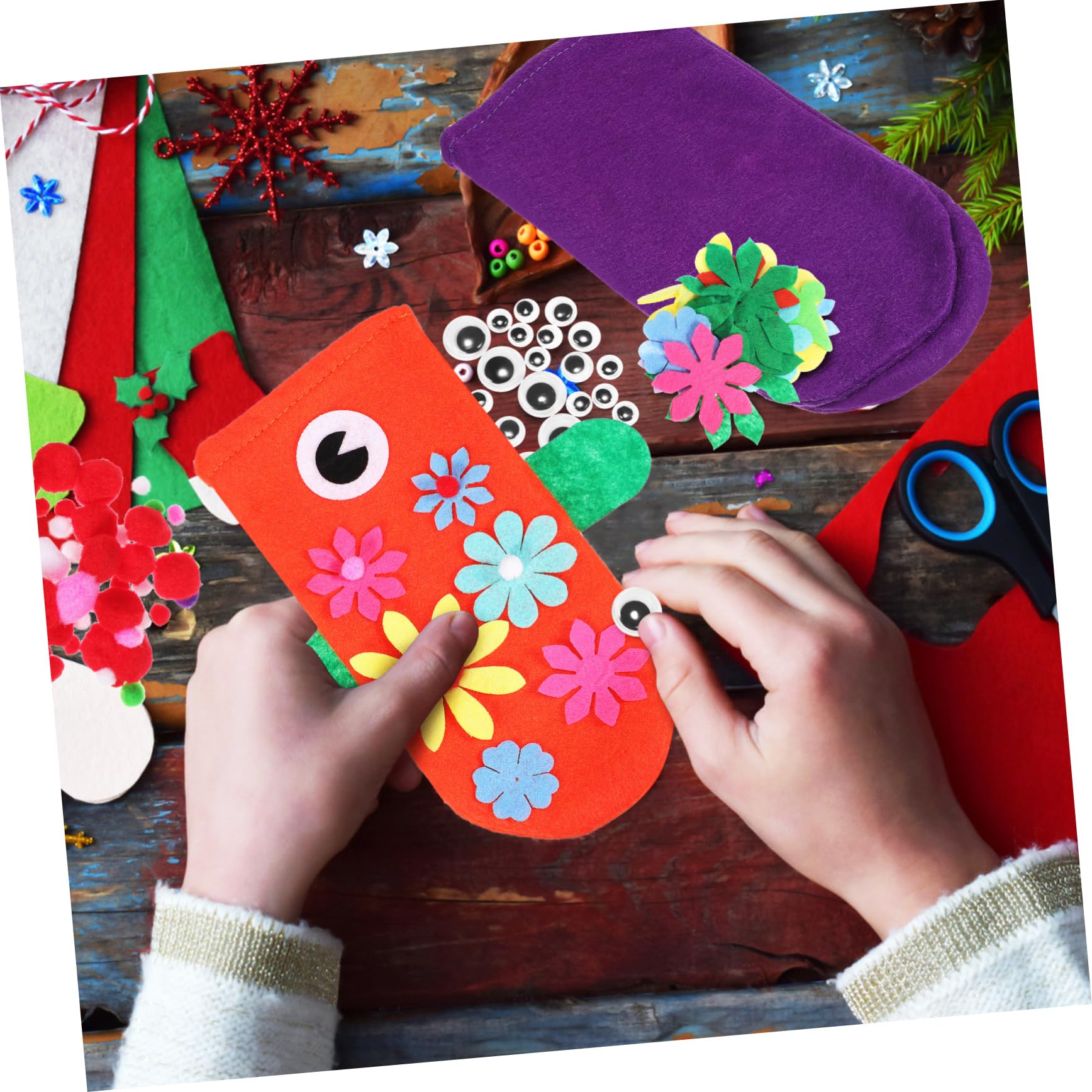 FUNOMOCYA Marionetas de Mano de Fieltro Diseño Vibrante y Confección Fina Kit Manualidades para Niñas Adecuado para Juegos de Rol y Fiestas Creativas