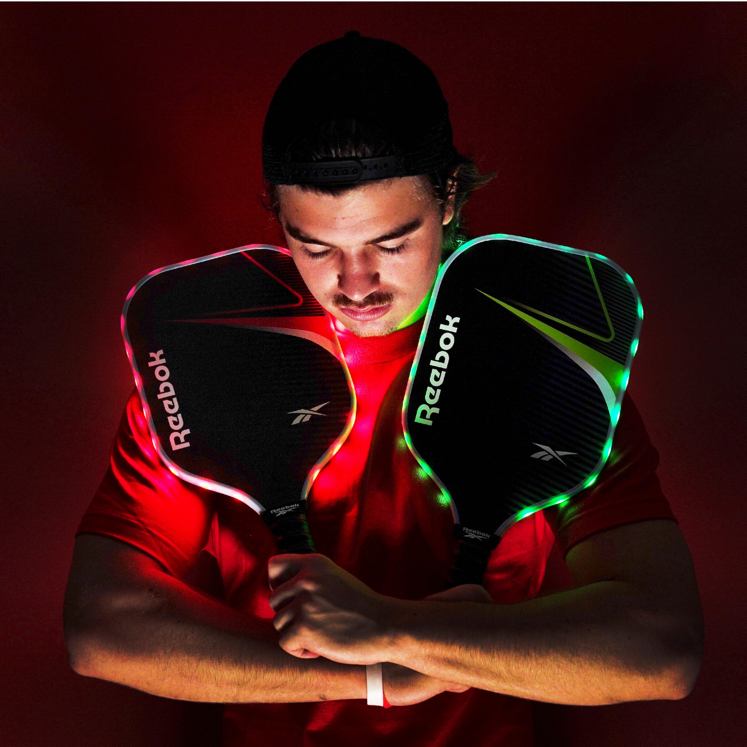 Reebok - LED-Pickleball-Set, hohe Sprungkraft, Outdoor-Pickleballs mit Präzision, 40-Loch-Muster, perfekt für nächtliche Spiele