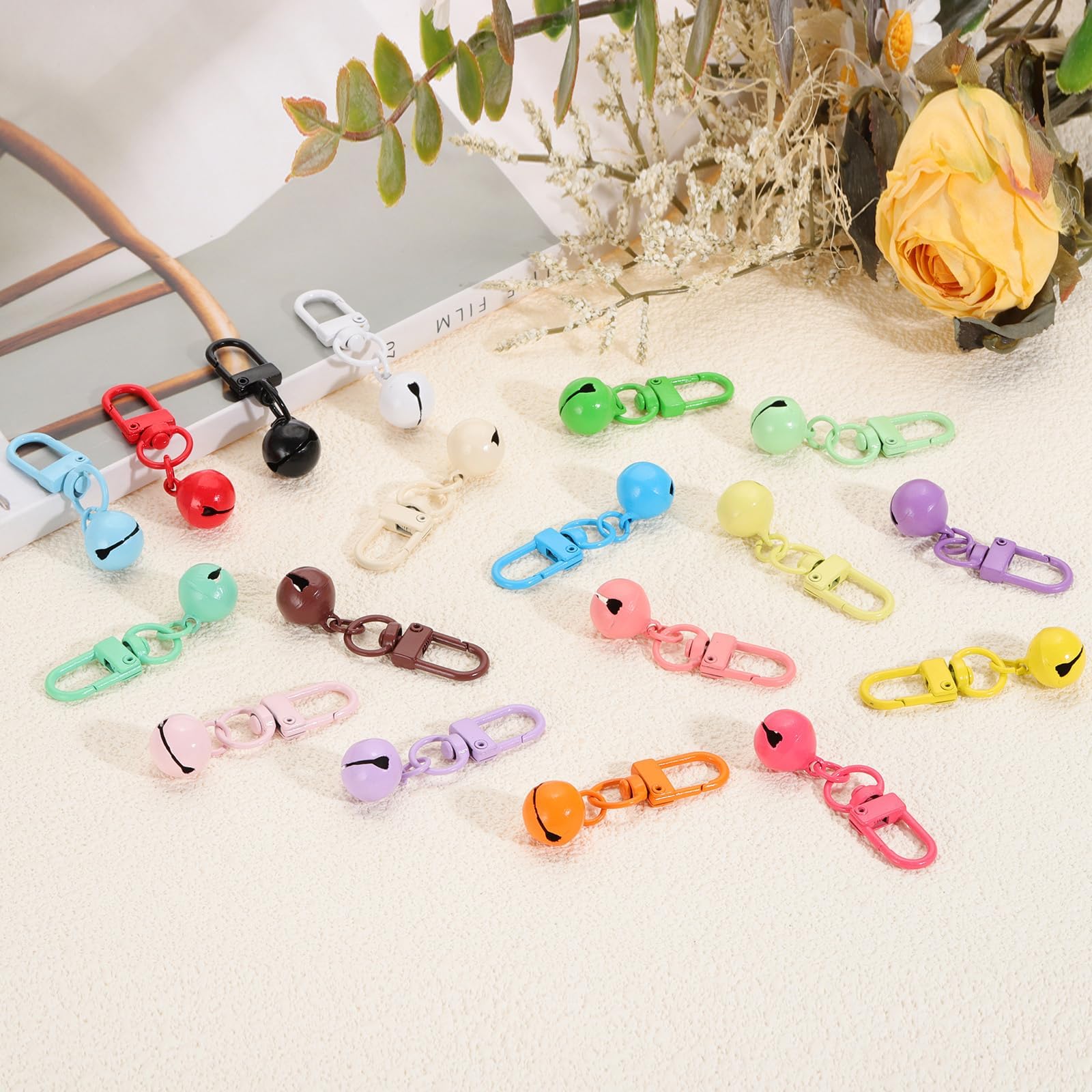 PATIKIL 10 PCS Campanellini Per Cani, Campanellino Per Collare Gatti Campanellini Piccoli Per Animali Domestici Portachiavi Carino IngrossoPer Collare Cane Charm Pendente, Viola Chiaro