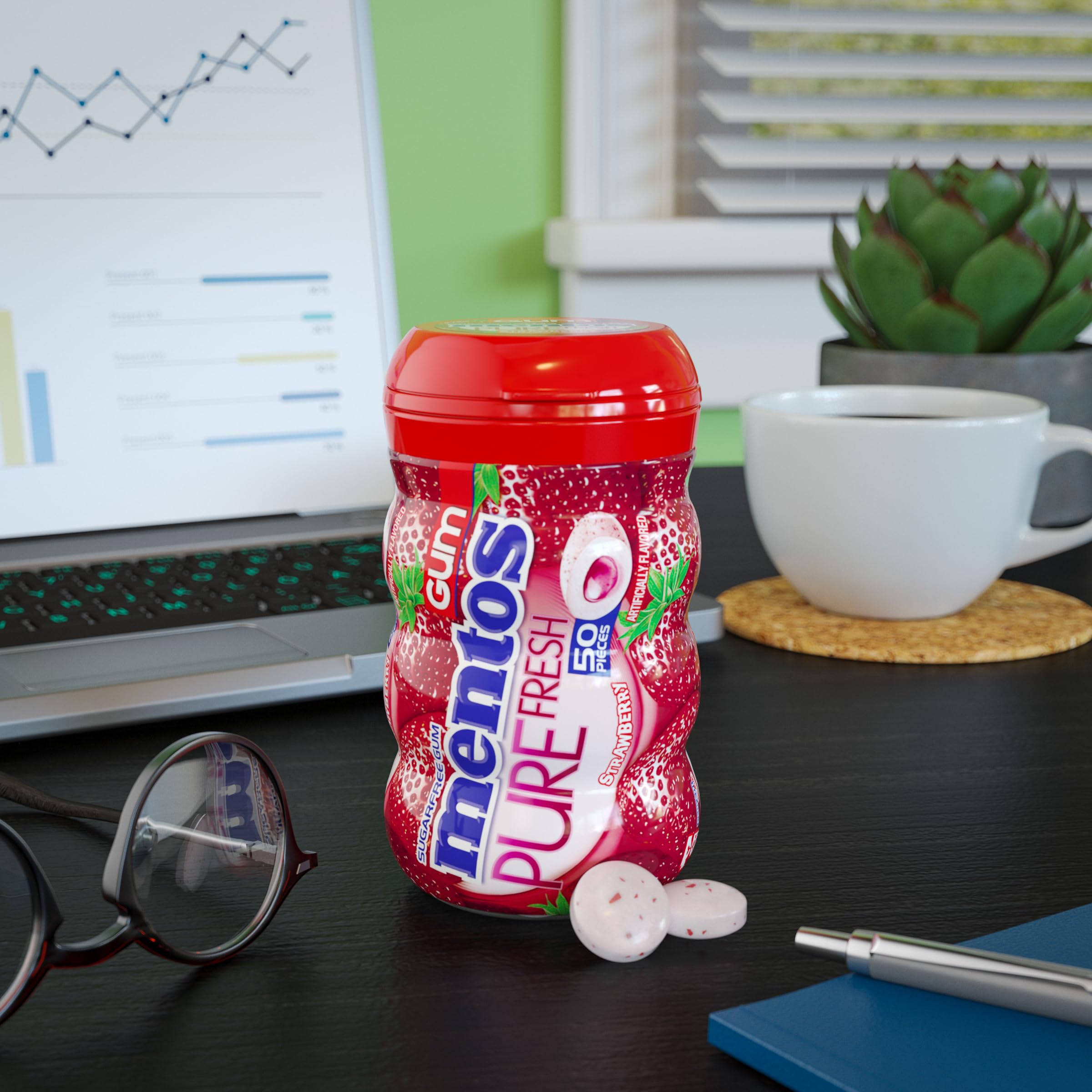 Mentos Zuckerfreier Gummi mit Xylit, Erdbeere, 50 Stück Flasche (6 Stück) | Kaugummi, perfekt für langanhaltenden frischen Atem in der Schule, bei der Arbeit und auf Reisen
