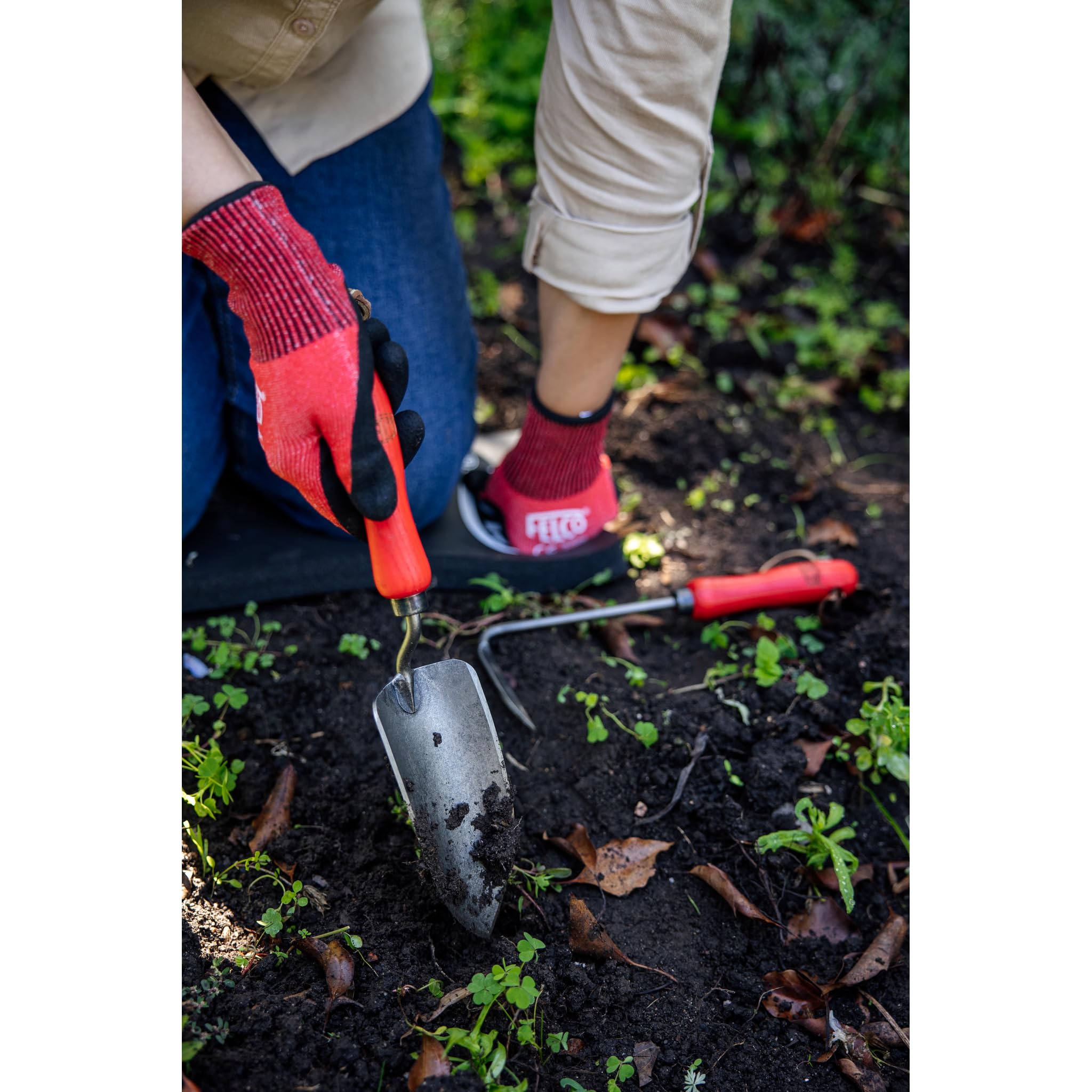 FELCO Set Mit Kompakter Gartenschere 14 und Pflanzkelle 401 - Unverzichtbare Werkzeuge für Präzises Schneiden und Effizientes Pflanzen