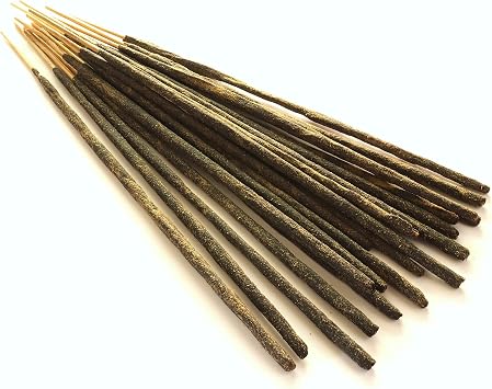 Oud Agarwood Incense Sticks - Artisan Luxury Masala Incense - Handcrafted Long-Burning (75 minutes) extra-thick sticks - Exotic Divine Scent for Home, Spirituality & Meditation - Oudh