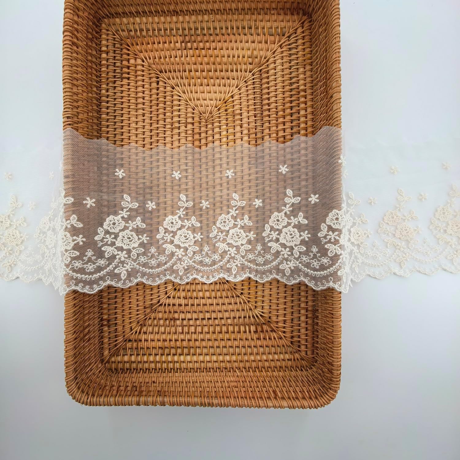 5 Yards Lace Ribbon, Inelastic Embroidery Flower Lace Trim for Wedding Decor, DIY Crafts, Clothes, and Curtain Embellishments (Beige)