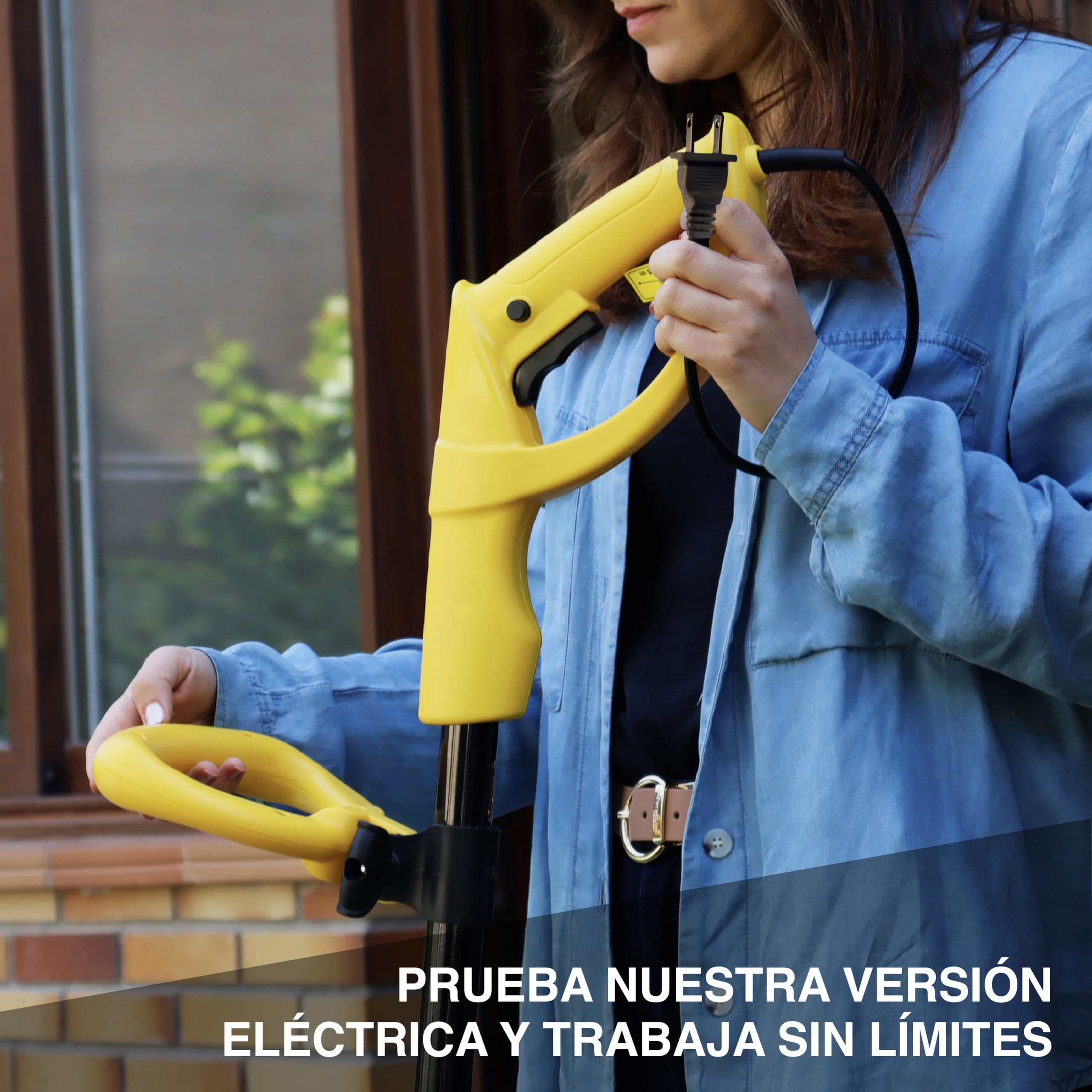 Garland Roll&Comb 141E-V19 - Peinadora/Barredora césped Artificial eléctrica enchufable - 300 W de Potencia, 4'8 kg de Peso y 40 cm de Ancho de Trabajo. con Manillar Plegable.