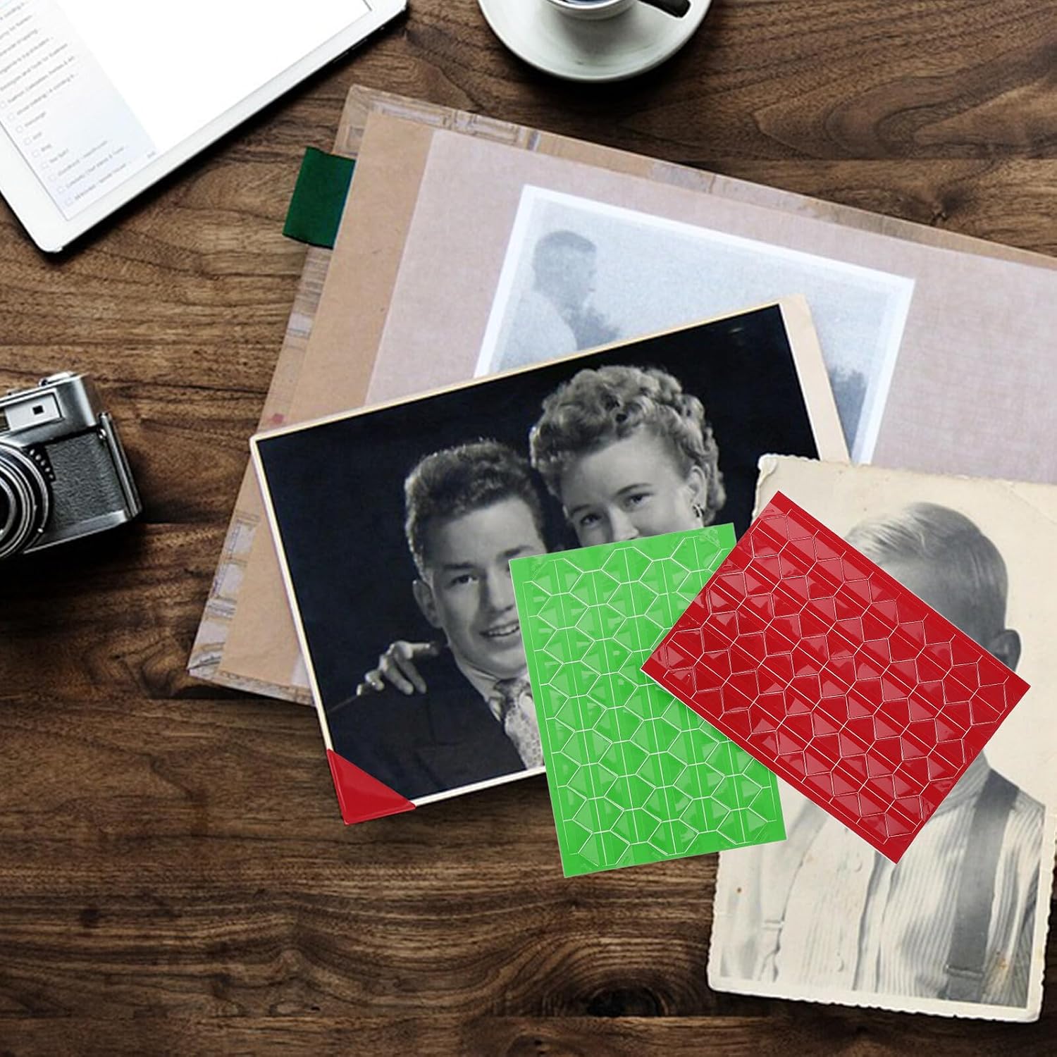 10 Sheets DIY Photo Corners Self-Adhesive PVC Corner Stickers for Scrapbooking Photo Albums Memory Books and Picture Frames Random Colors Random Color