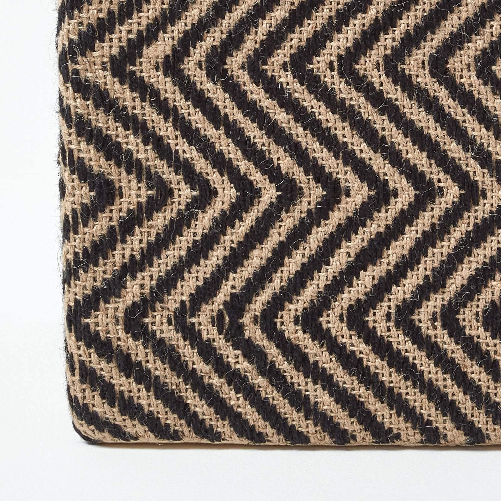 HOMESCAPES Pouf carré en Jute à Motifs Losanges Noir et crème 36 x 36 x 38 cm
