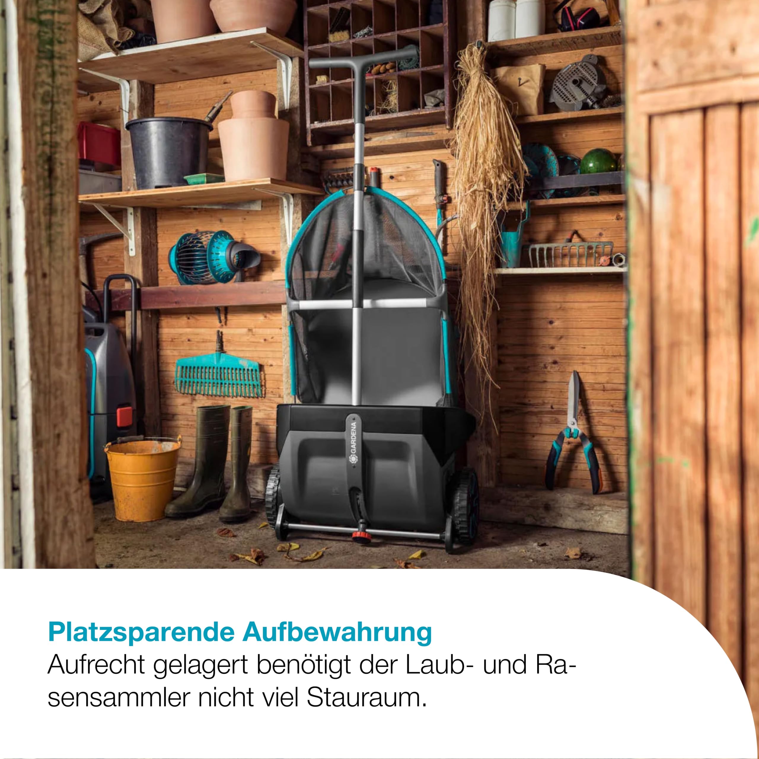Gardena Laub- und Rasensammler: Kehrmaschine für den Garten, mit entnehmbarem Fangsack, rotierendes Bürstensystem, ergonomischer Griff, geräuscharm (3565-88)