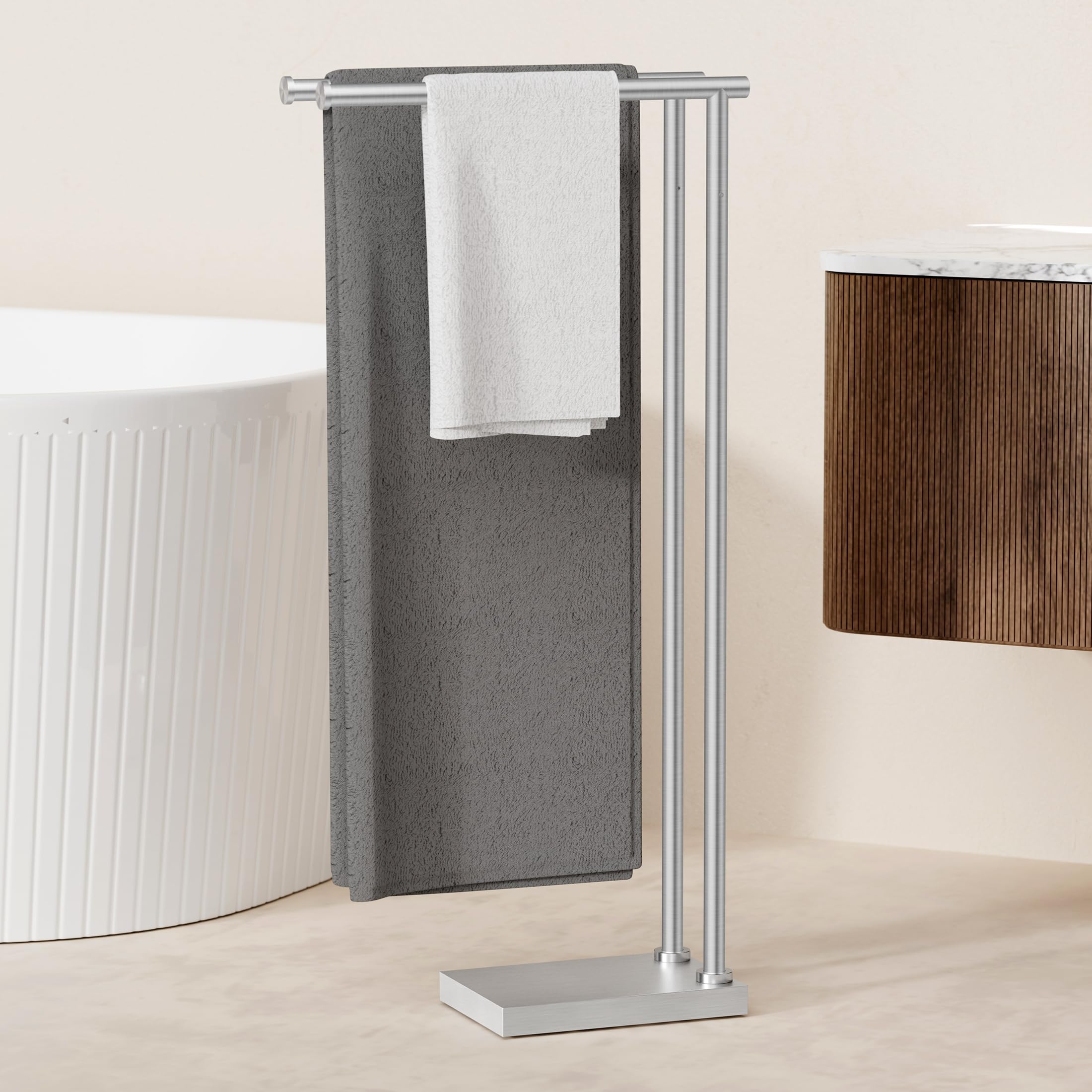 KES Portasciugamani autoportanti per bagno con base 3 volte più spessa, supporto portasciugamani a 2 livelli per pavimento del bagno, design stabile, finitura spazzolata in acciaio inossidabile 18/8