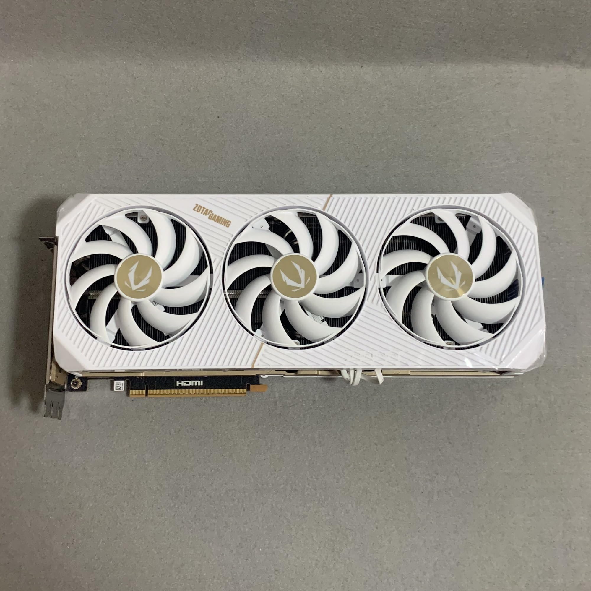 Amazon.com: (No GPU) ZOTAC Gaming GeForce RTX 5090 Solid Graphics