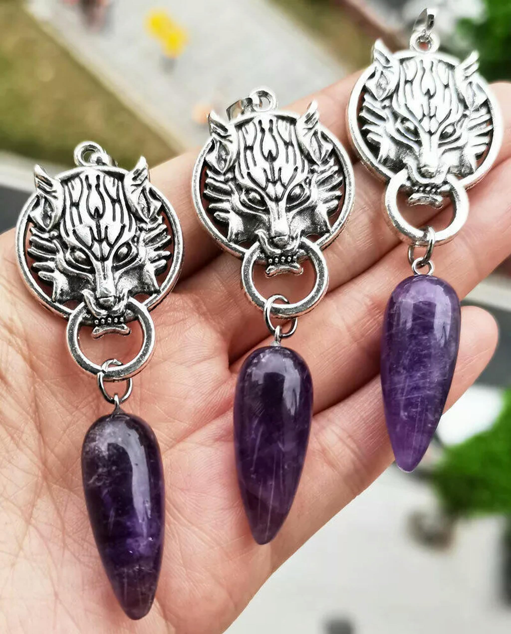 Pendentif œil de tigre et améthyste naturelle à offrir en cadeau unique