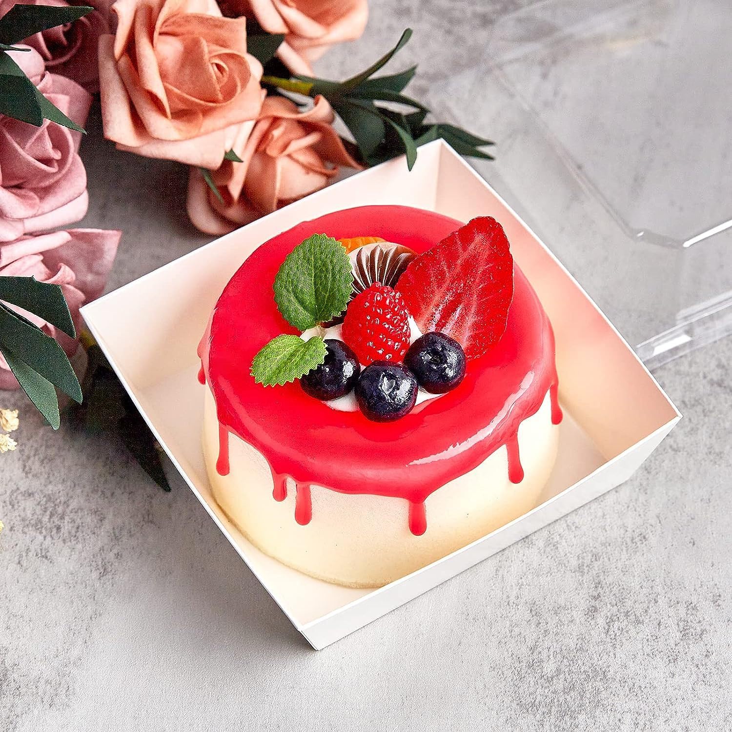 PIPITA Confezione da 50 scatole da forno, piccole scatole per dessert, mini scatole di carta per torte, 10 cm, scatole trasparenti usa e getta, contenitori per biscotti, macaron, fragole, prodotti da