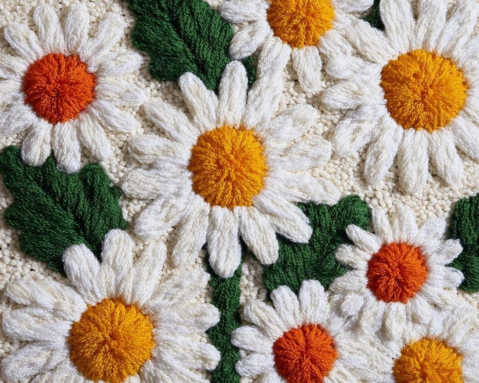 Wallphantom Daisy Latch Hook Rug Kit,