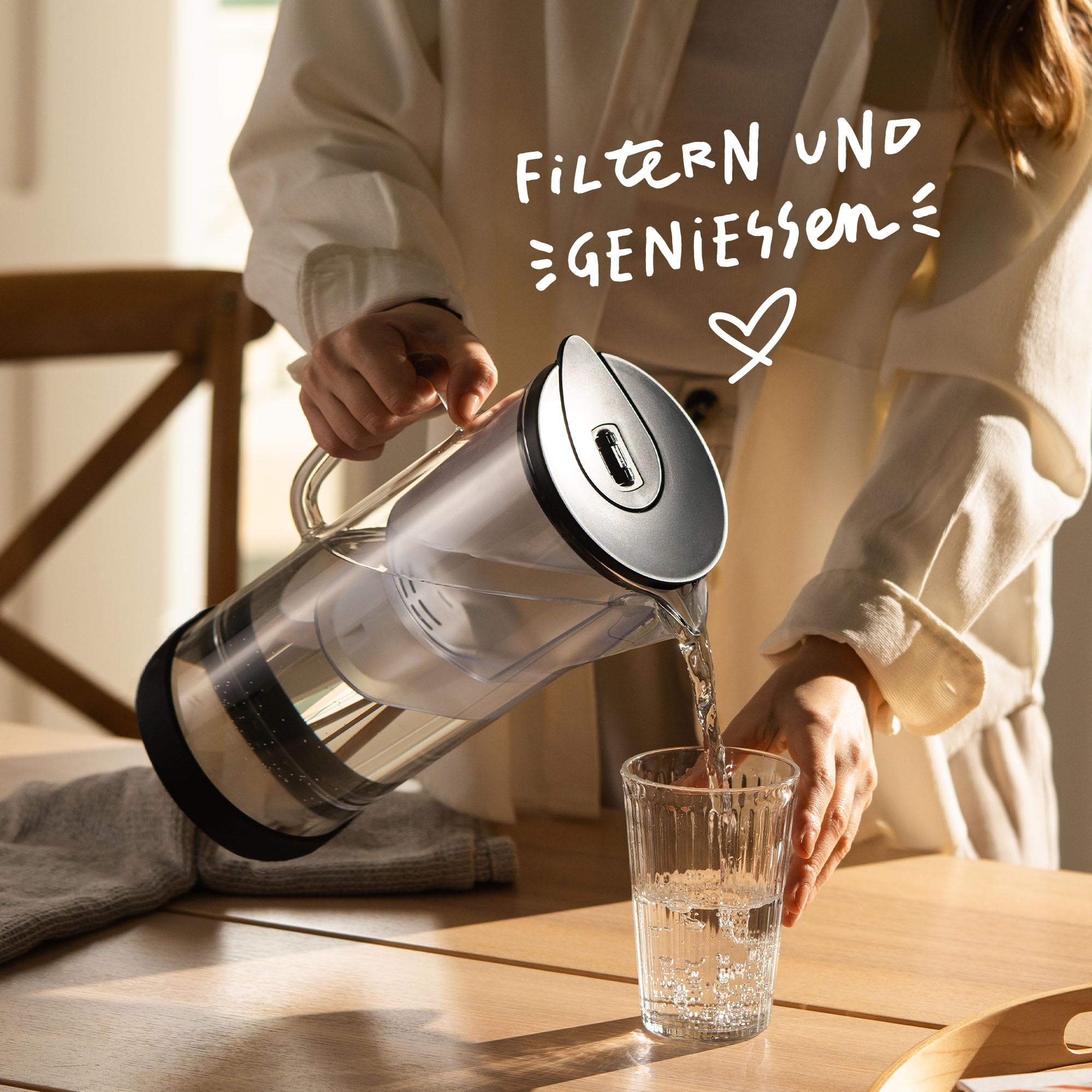 SILBERTHAL Wasserfilter Glas Karaffe 2,7 Liter - Kompatibel mit Maxtra+ - Reduziert Kalk und Chlor im Trinkwasser