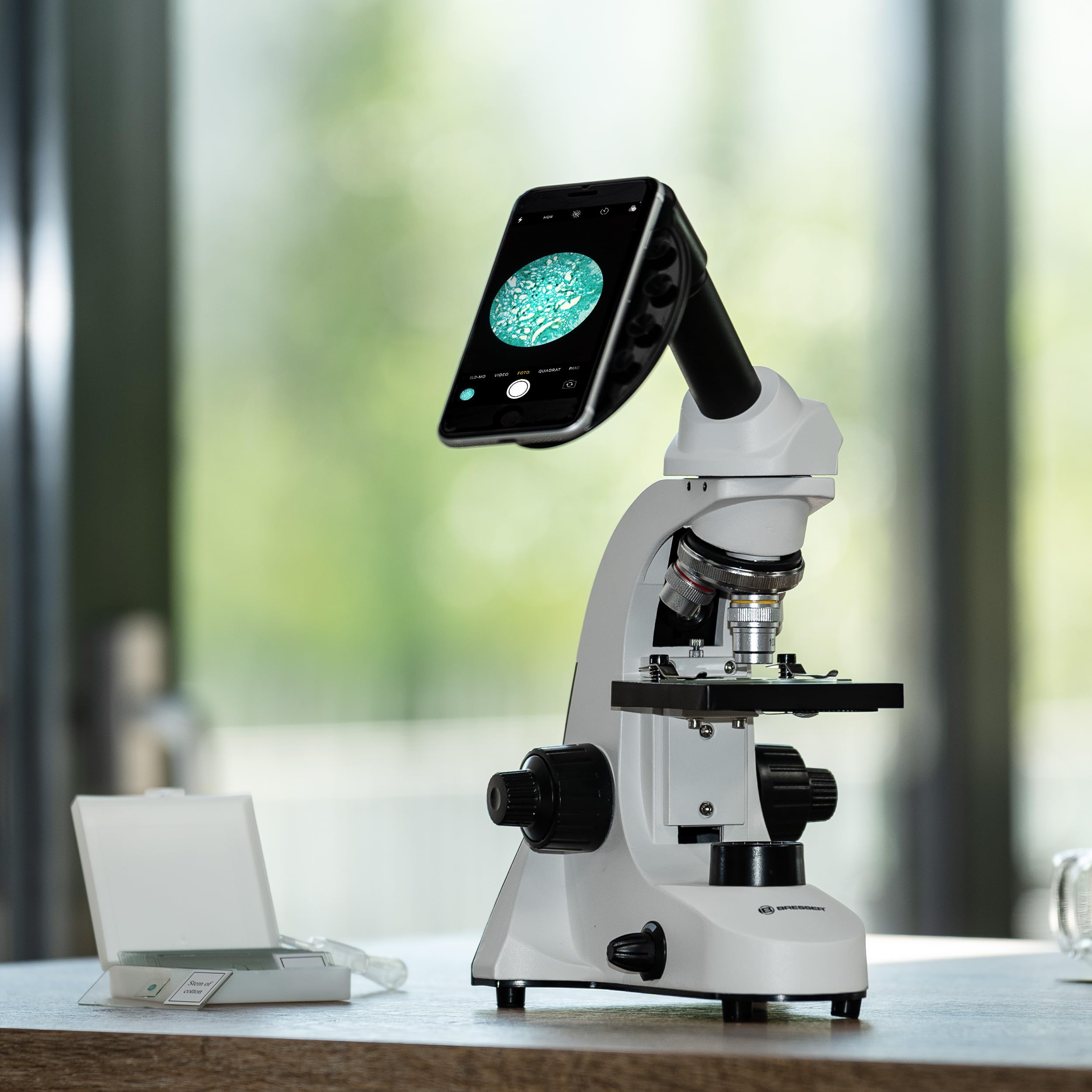 Bresser Microscopio 40x-1600x con Luz LED Superior e Inferior Enfoque Fino & Soporte para Smartphone
