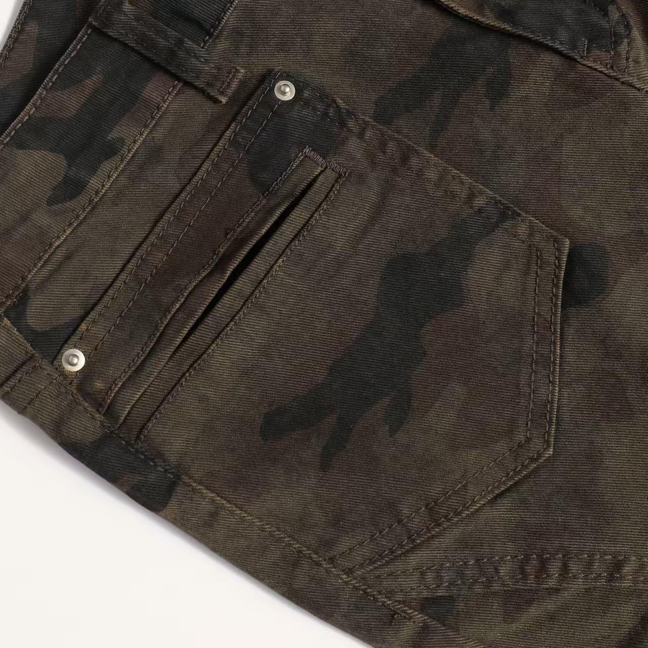 Women's High-Rise Camo Flared Trousers - Retro Slim Fit Camouflage Print Pants with Pockets - Image 6