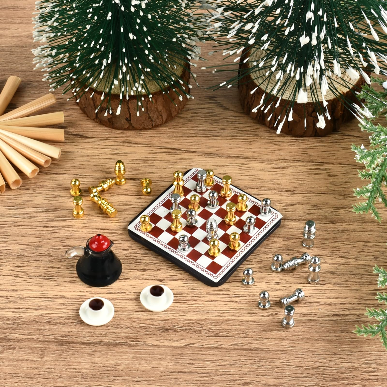Scacchi in Miniatura, Accessori Casa Delle Bambole in Miniatura con Scacchiera Miniatura Carte Poker Mini, Accessori Casa Bambole Miniatura, Mini Set Scacchi per Decorazione per Casa Delle Bambole (B