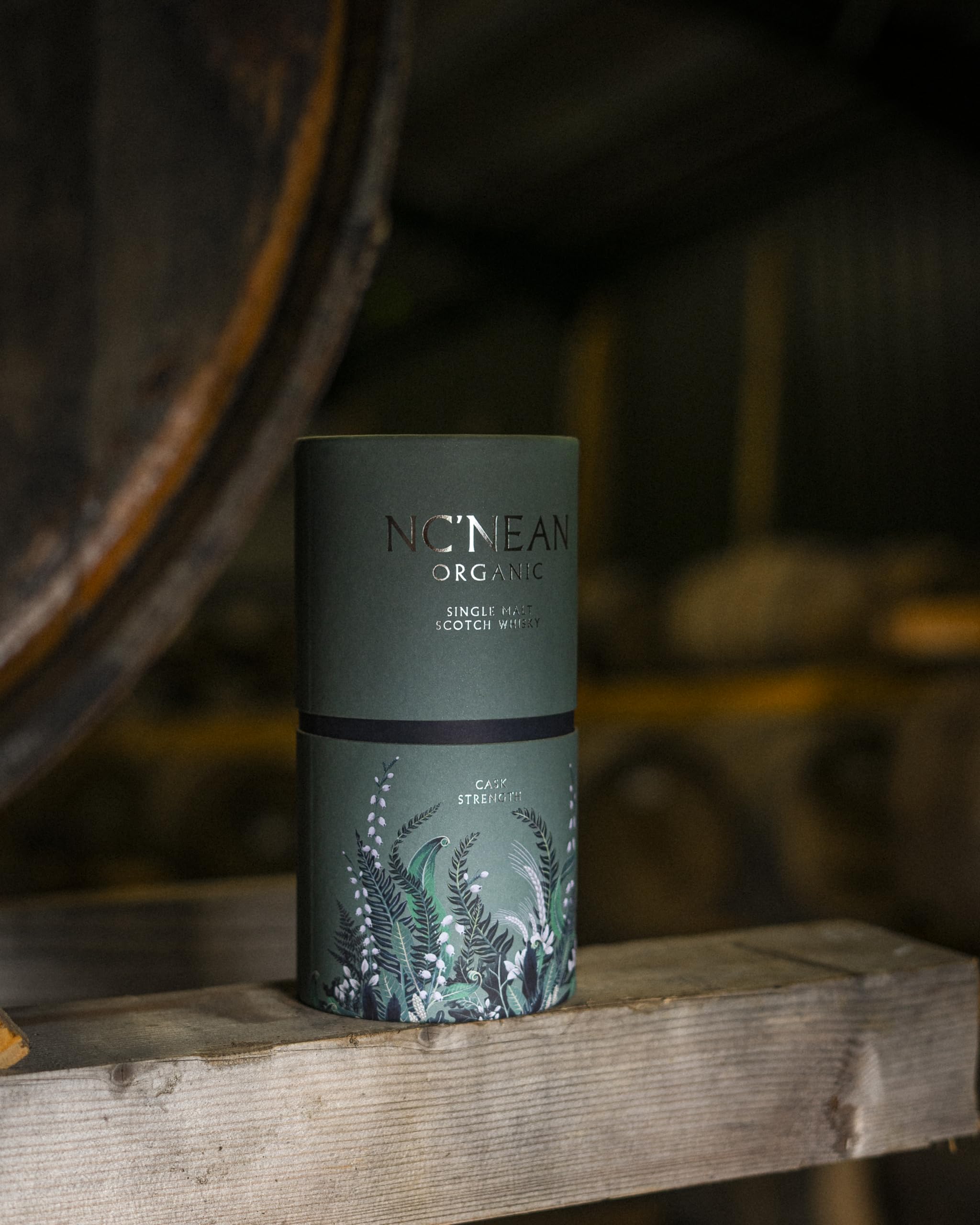 Nc'nean | Organic Single Malt Whisky | Cask Strength | Noten von reife Früchte | 59,6% vol. | 700ml