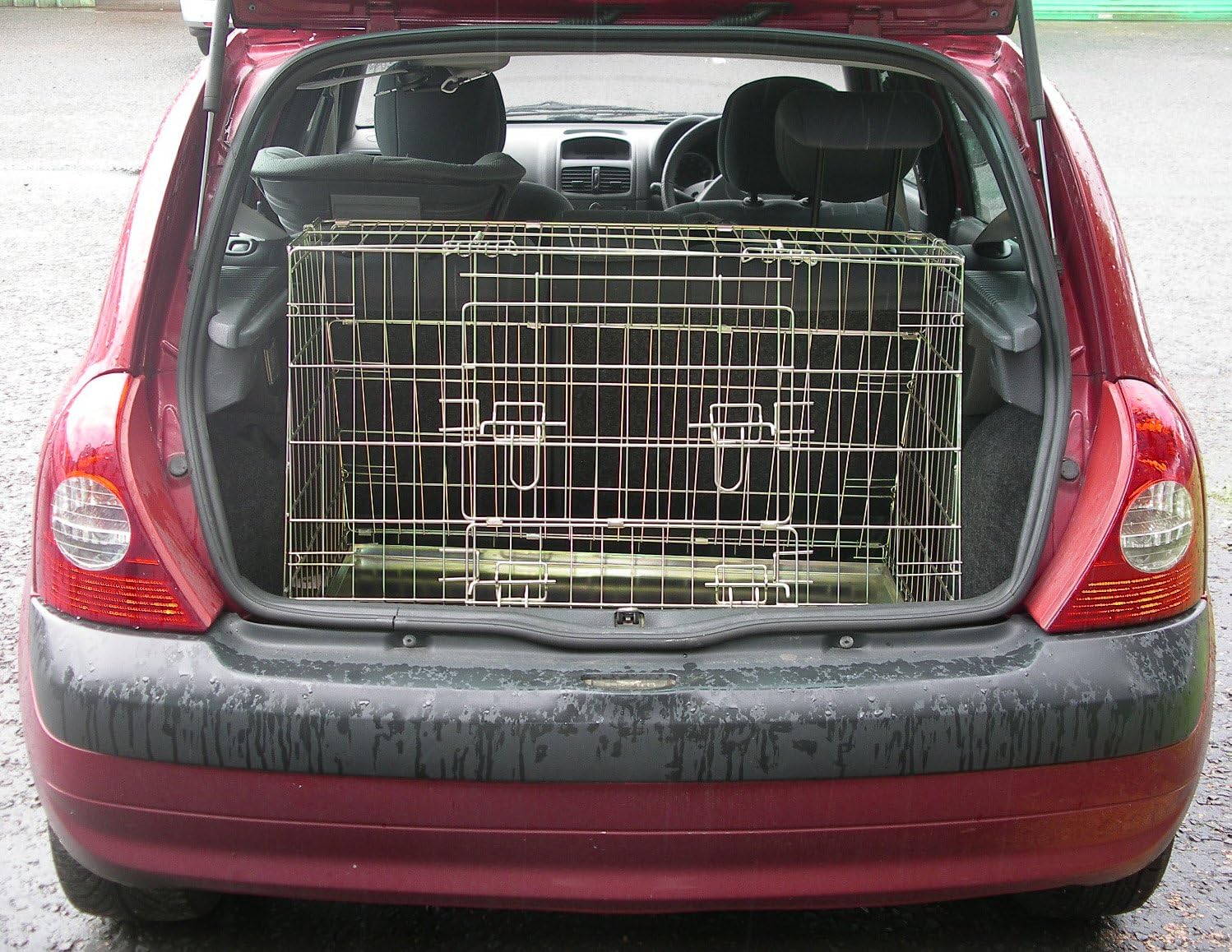 RENAULT CLIO 0105 SLOPING CAR DOG CAGE BOOT TRAVEL CRATE PUPPY GUARD Everything Else