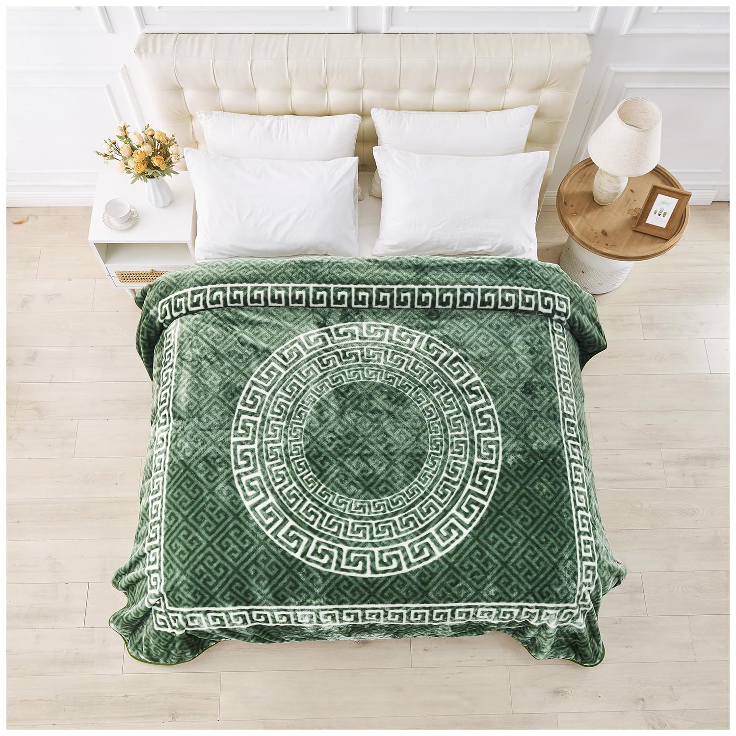 GC GAVENO CAVAILIA Fleece Throw Blanket - Soft Fluffy Polyester Blanket For Bed, Sofa, and Couch Double (150x200 Cm) - Easycare, Anti Allergic Throw - Stylish Greek Blankets for Adults - Green