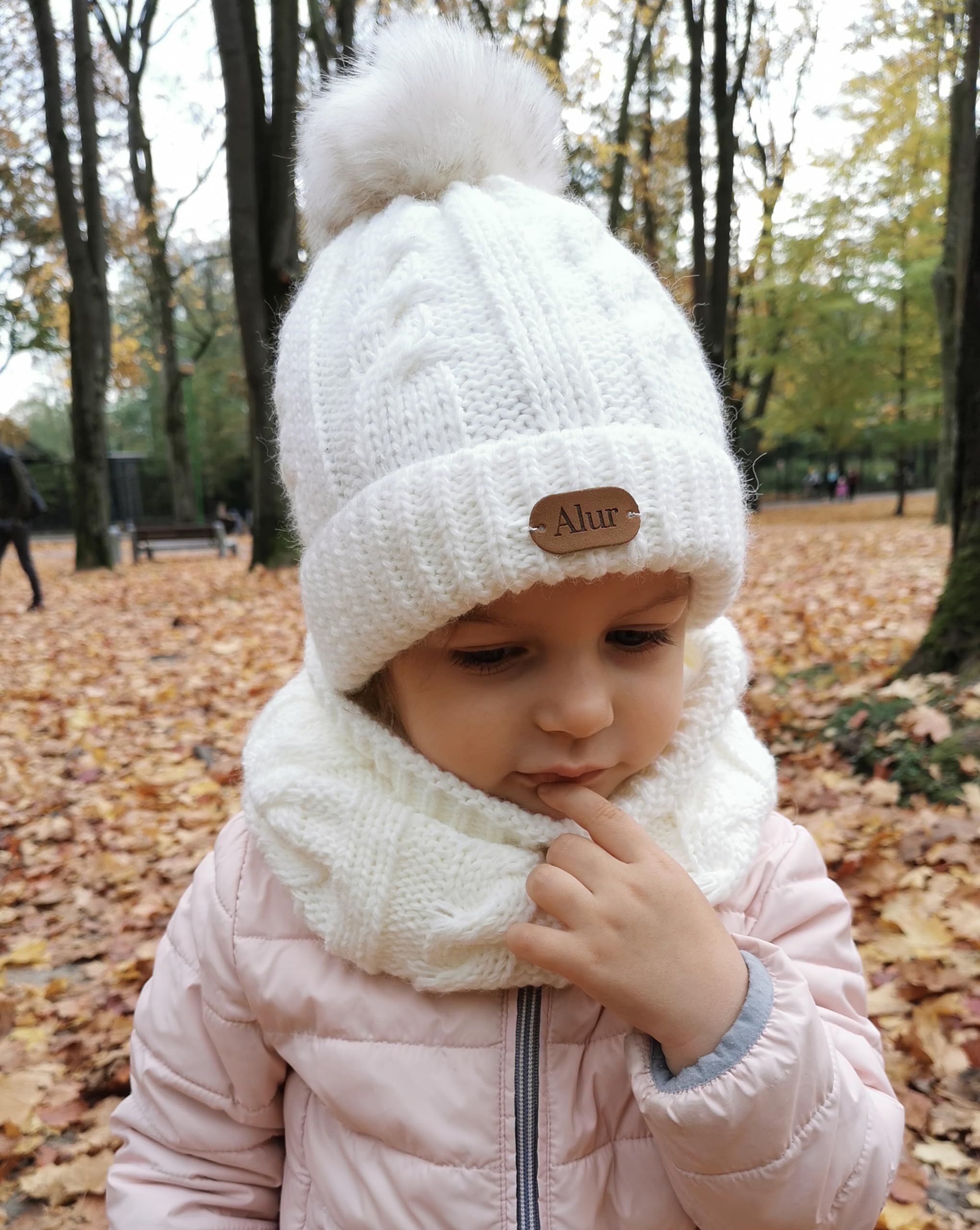 Alur Gorro Invierno Niña y Niño con Bufanda Bebe Cálido - Universal Conjunto Gorro con Pompon y Bufanda Unisex - Suave Gorro y Bufanda de Punto para Niña y Niño (A1)