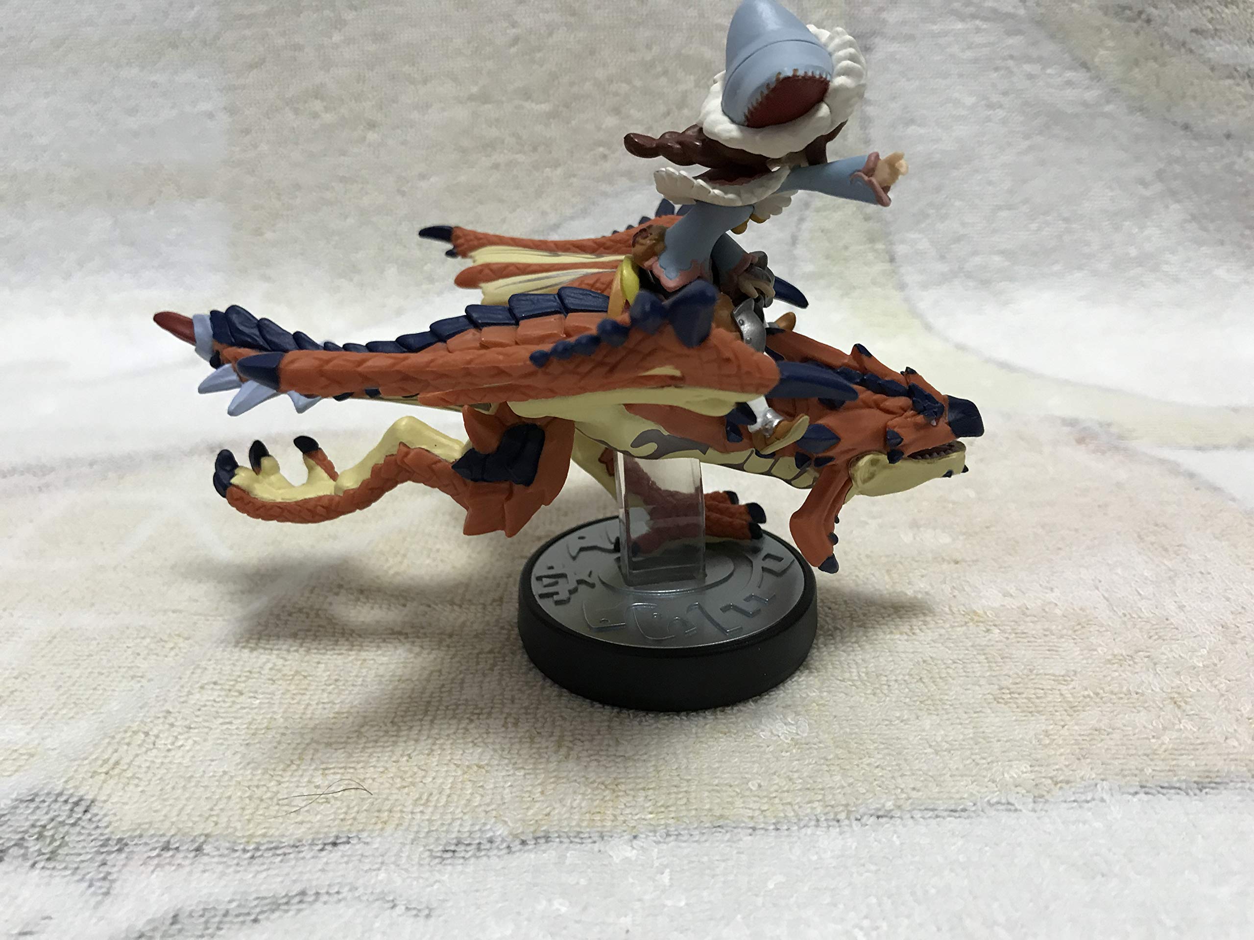 Amazon | amiibo 隻眼のリオレウス&ライダー(女の子