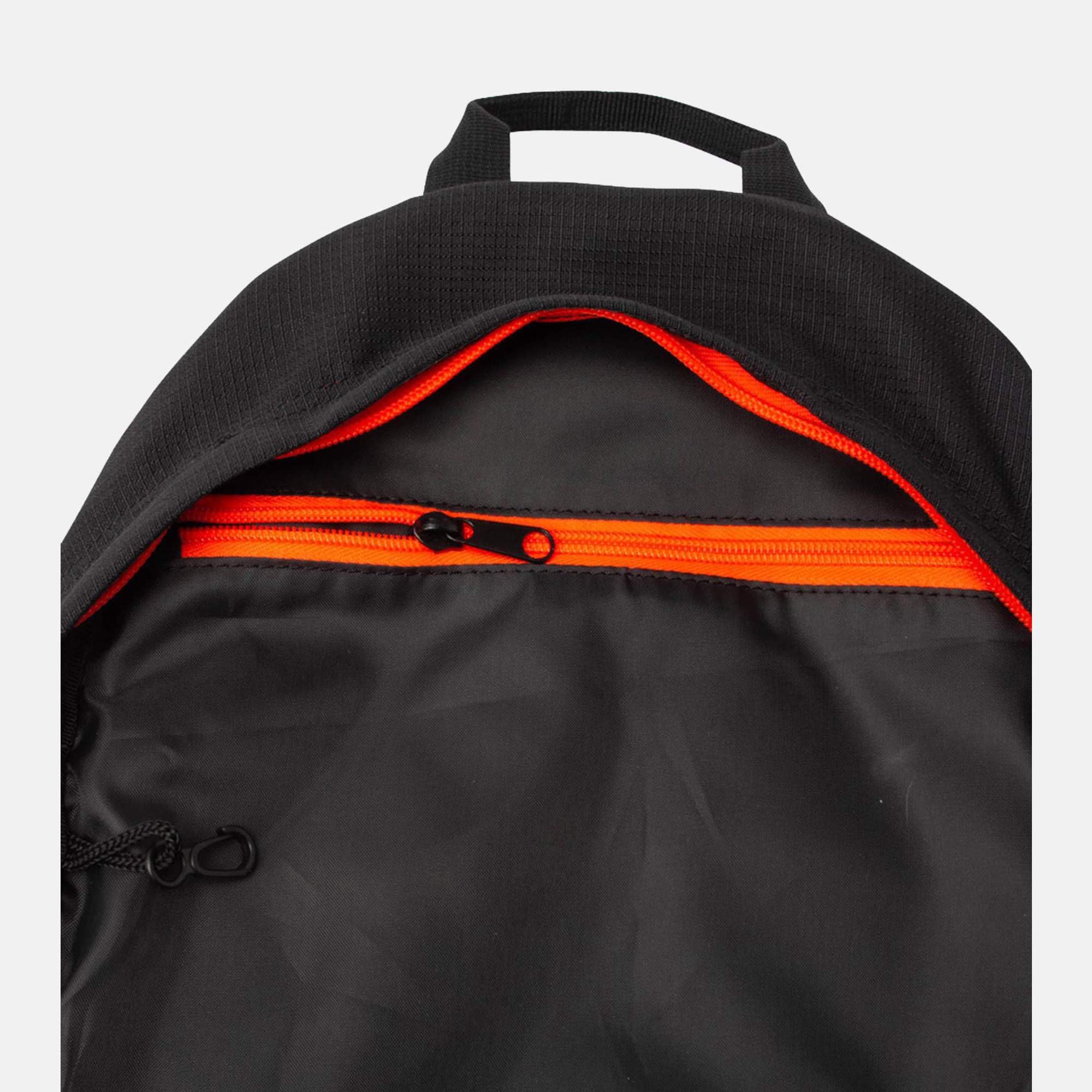 Swedemount Columbus 30L Rucksack mit Regenschutz und gepolsterten Schultergurten