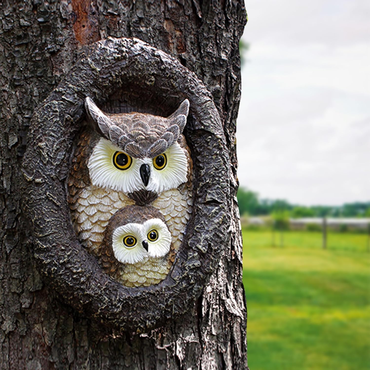 Owlet and Mom Owl Tree Hugger, Tree Faces Garden Sculpture, Owls Garden Statues, Tree Peeker Yard Art Ornament, Durable & Waterproof, Decorations Gardening Presents for Housewarming Birthday