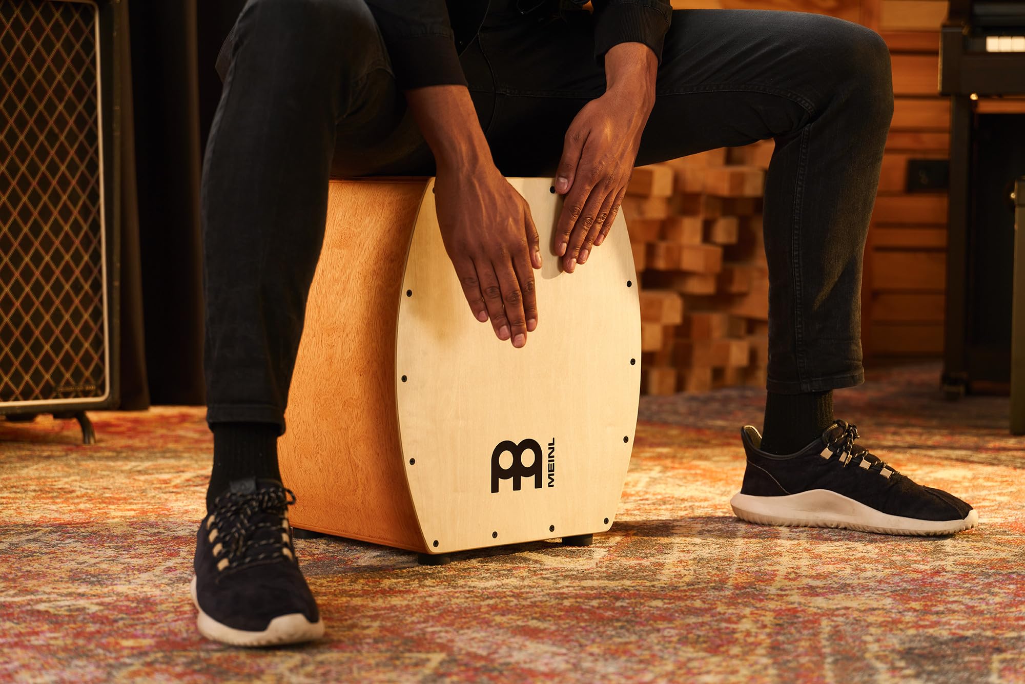 Meinl Percussion Arch Bass Cajon - Drum Box Bulbosa con Suono Rullante e Bassi Profondi - Suprrficie di Suono in Acero (SUBCAJ7SNT-M)
