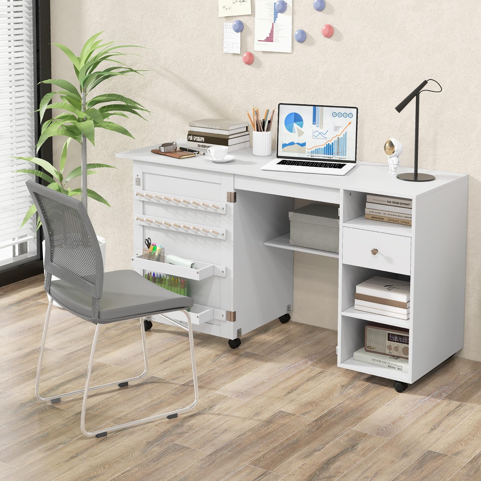 GIANTEX Table de Couture Pliante, Armoire à Couture avec 6 roulettes Verrouillables, 3 Étagères, 3 Compartiments Ouverts, 1 Tiroir, 18 Patères, Meuble Machine à Coudre pour Petits Espaces