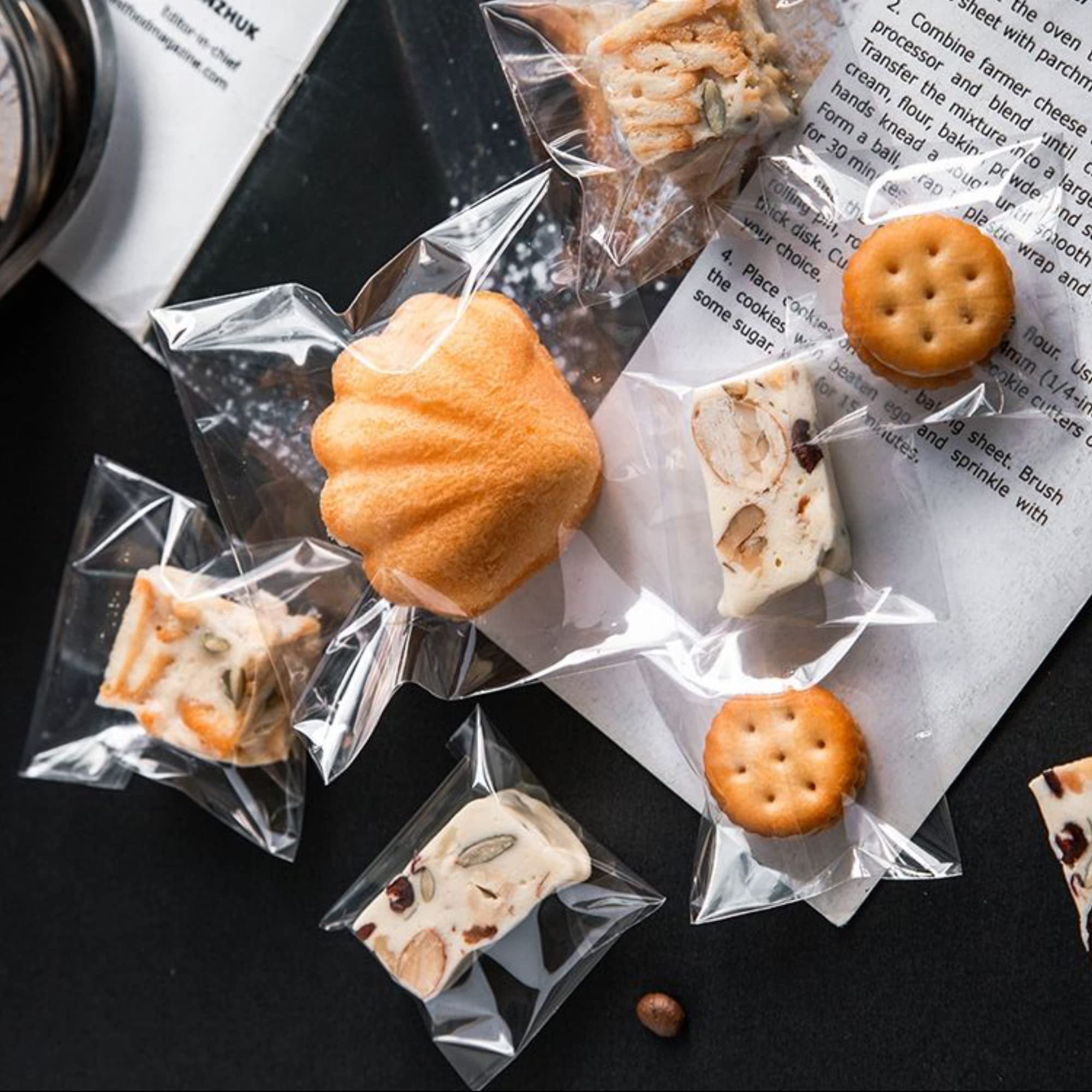 Pccoli Sacchetti di Cellophane autoadesivi 5x5cm 200 pezzi Sacchetti di trasparente OPP Plastica 50µm Contatto Alimentare Sicuro per biscotti gioielli caramelle Perline Caramelle (15 misure a scelta