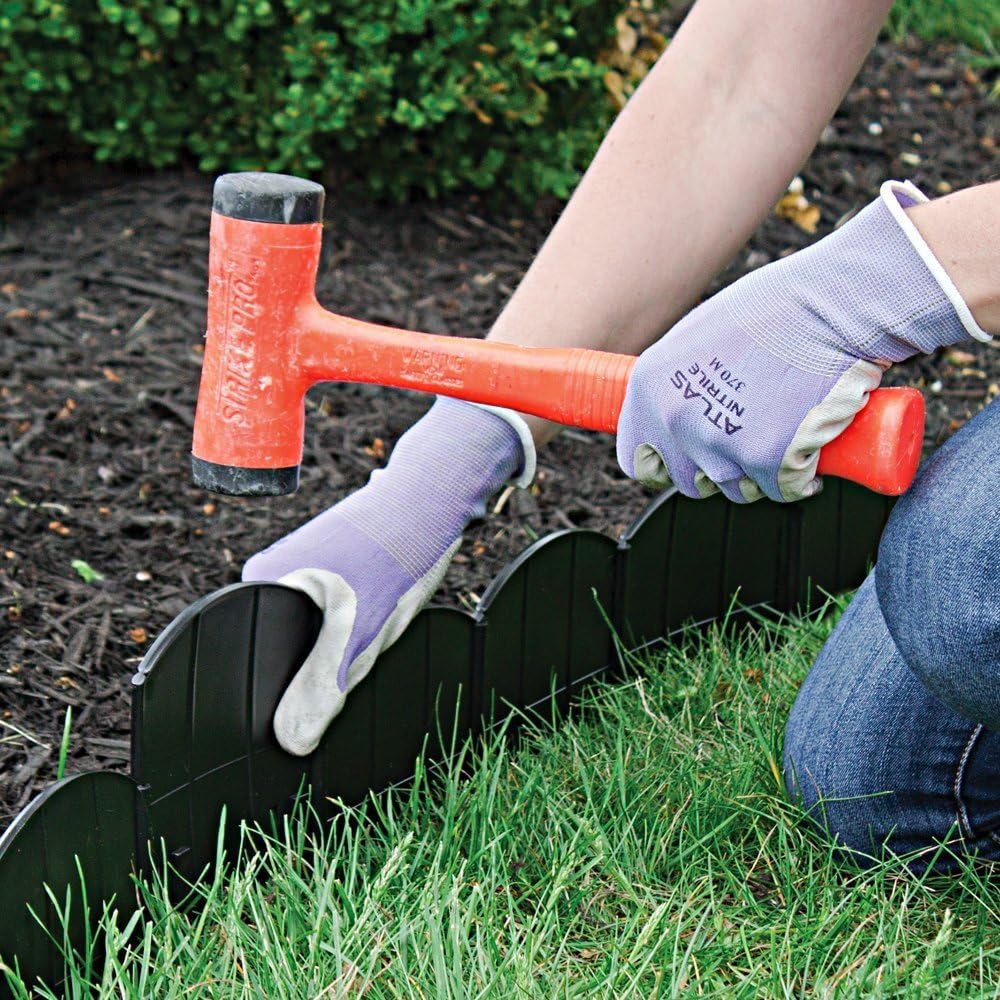 Black Heavy-Duty Resin Hammer-In Lawn Edging