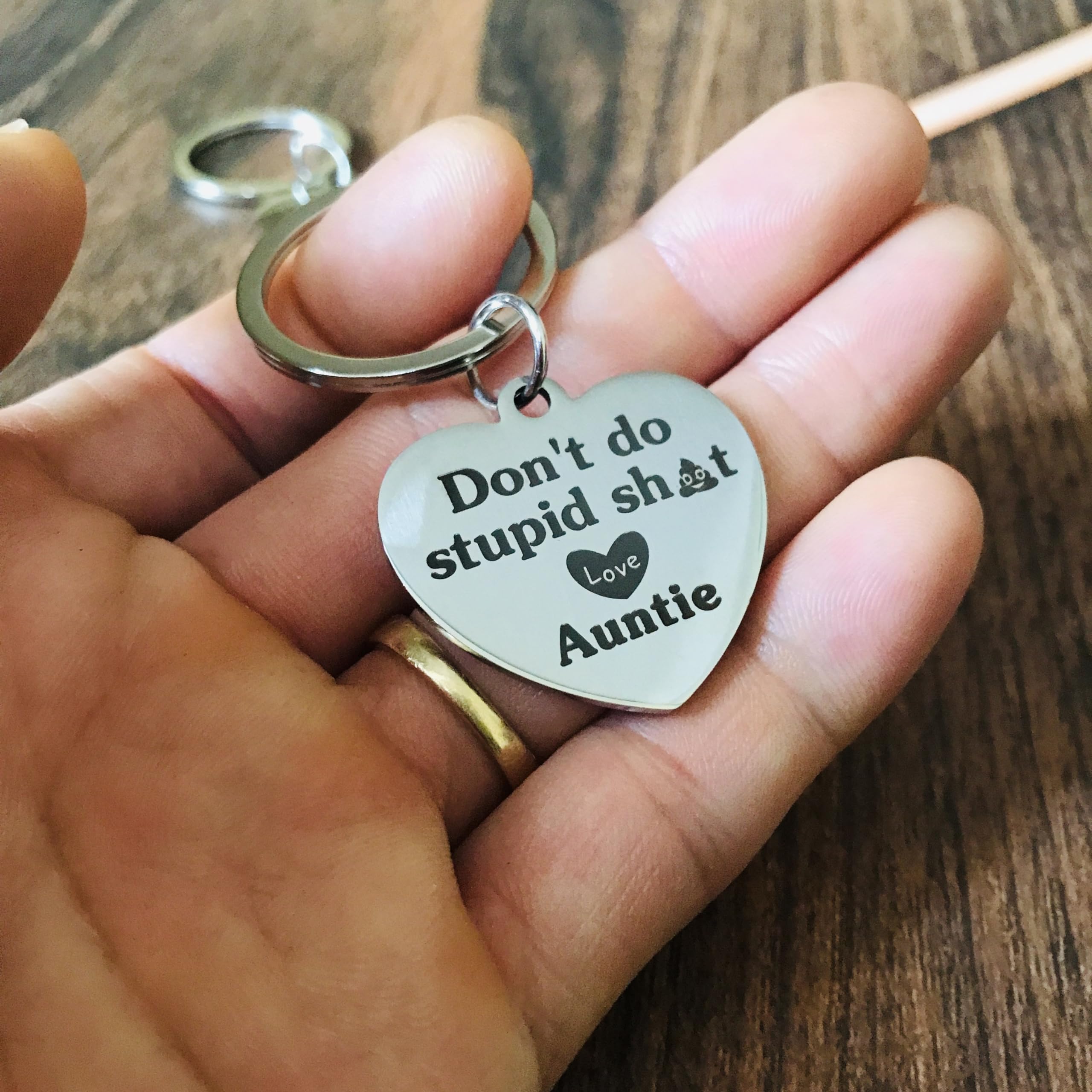 Funny Gifts for Nephew Niece From Aunt Don't Do Stupid Sh*t Love Auntie Keychain For Teenage Teen Boys Girls Mother's Day Father's Day Graduation Valentine Birthday Christmas Gag Gifts from Aunt