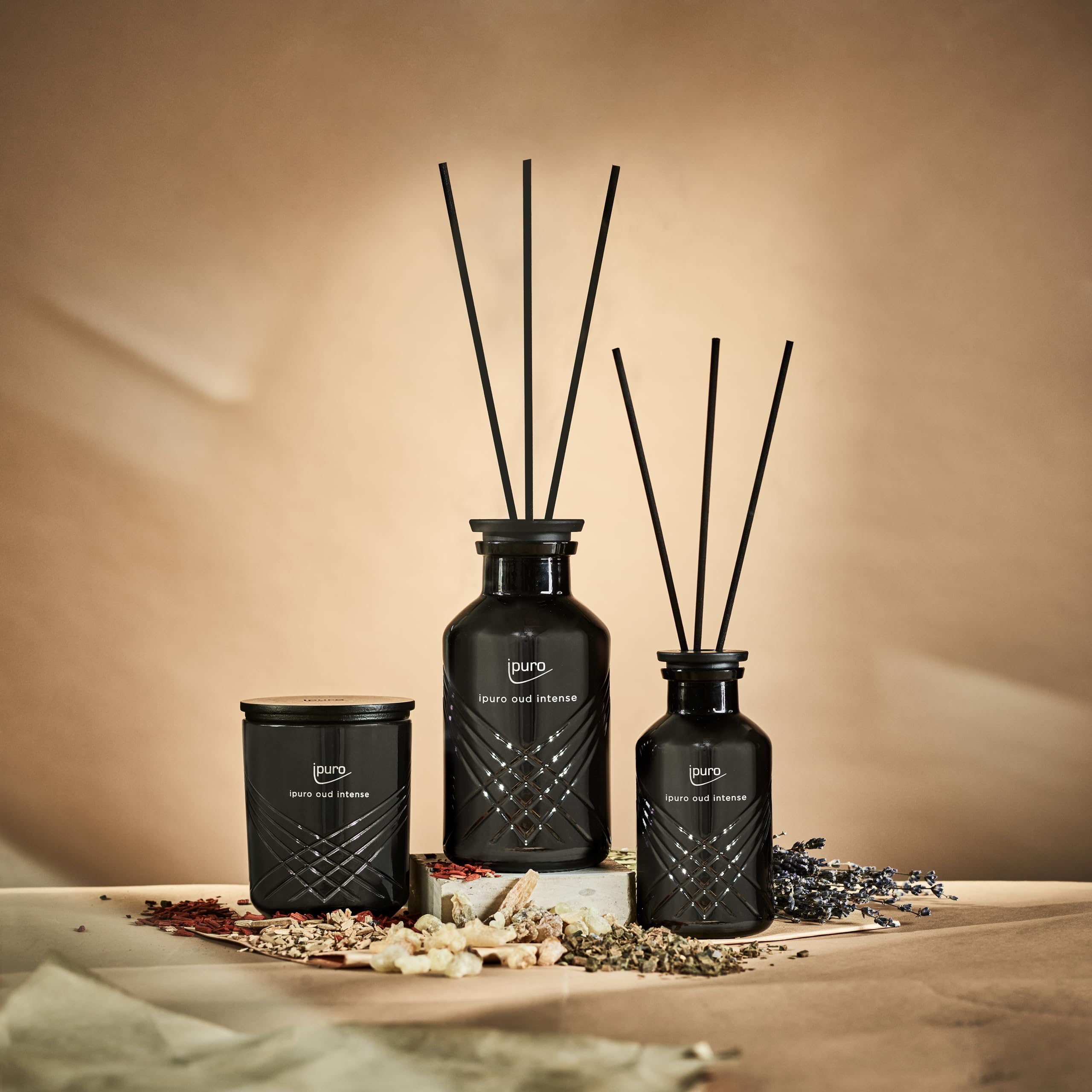 ipuro - Exclusive Parfum d'Ambiance Exclusif OUD INTENSE - 240ml - Diffuseur Oriental avec Safran, Encens & Bois de Santal - Élégant Désodorisant avec Bâtonnets pour la Maison