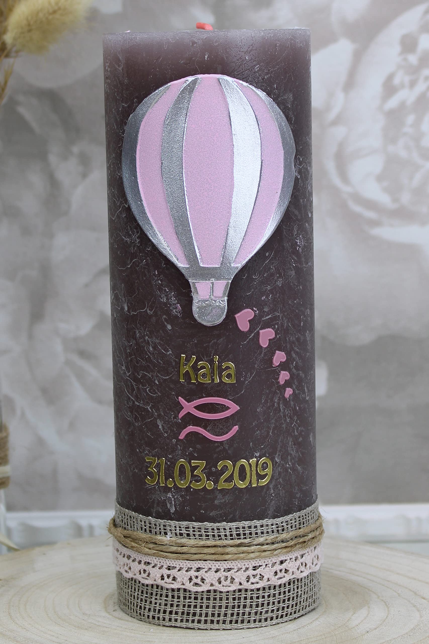 Taufkerze KAIA Junge oder Mädchen mit Name und Datum, individuell und handverziert 1449