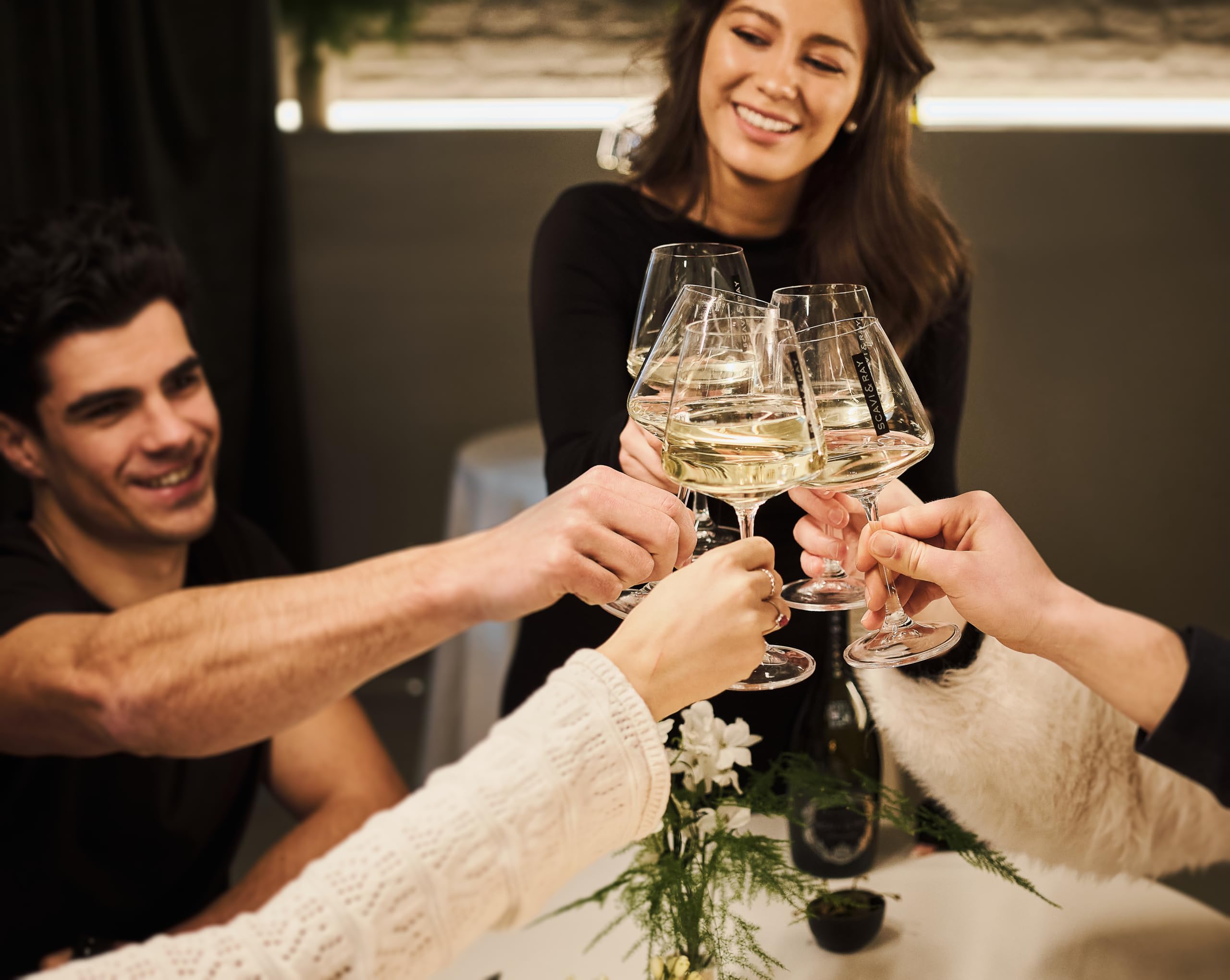 SCAVI & RAY Prosecco DOC Frizzante trocken 6 x 0,75l, fruchtig frischer Perlwein aus Italien, 10,5% Vol. Alkohol - perfekt für festliche Anlässe & Prosecco-Cocktails