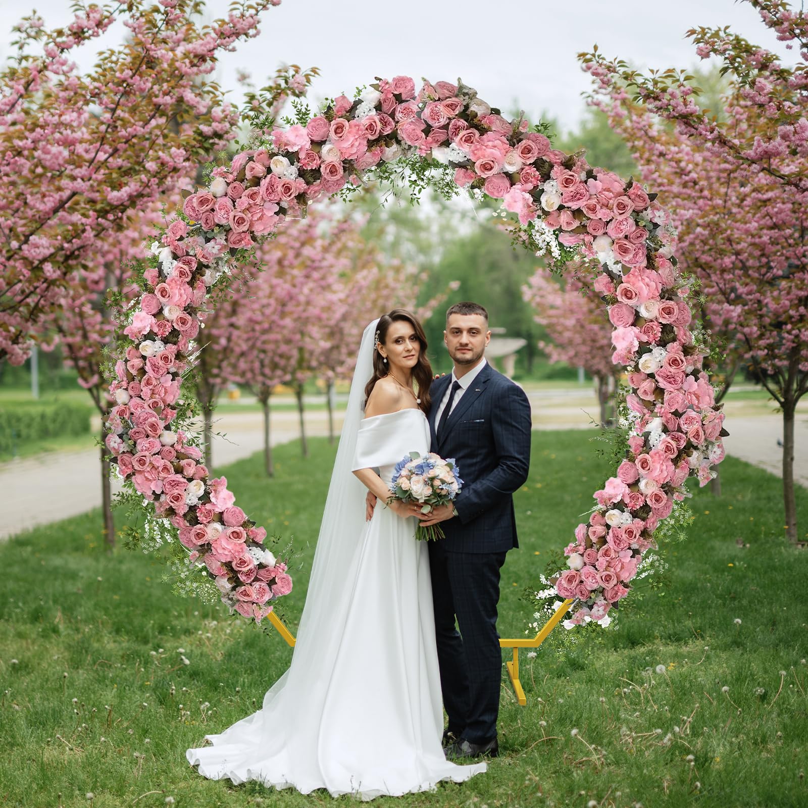 Arche Hexagonale Métal Doré Shinoske - 2,2x1,9m - Pour Mariage, Anniversaire, Décoration Ballons/fleurs - Extérieur/intérieur