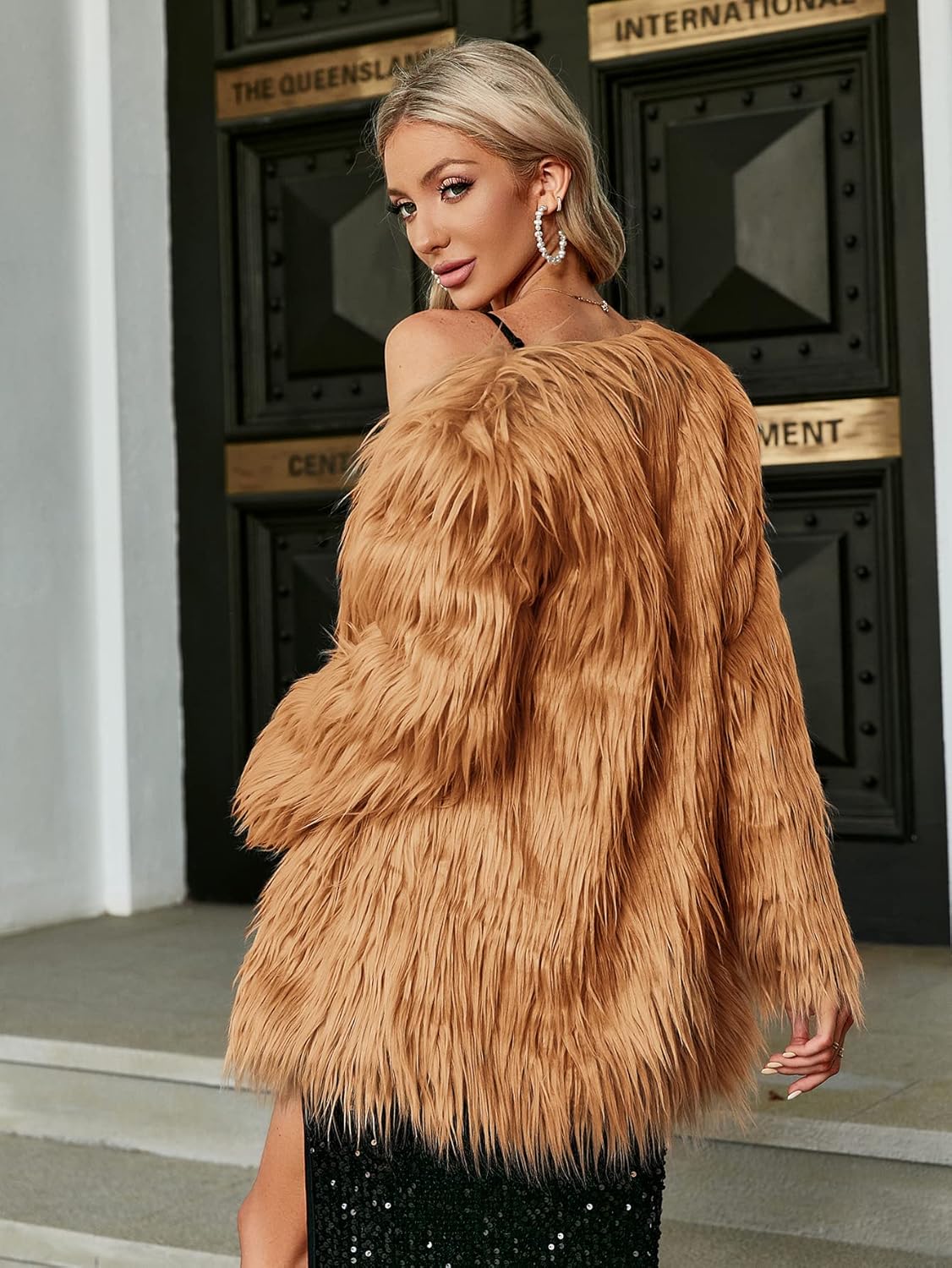 Simplee Apparel Women's Long Sleeve Fluffy Faux Fur Warm Coat
