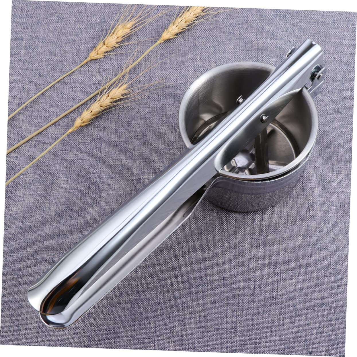 Mikinona Stainless Steel Potato Strainer Masher 3-in-1 Fruit Vegetable Press Ergonomic Easy to Clean Non-slip Grip