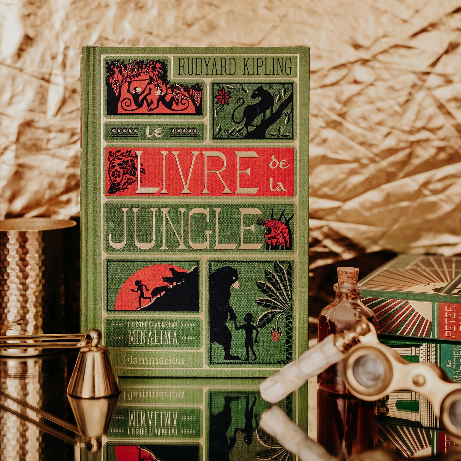 Le livre de la jungle: Illustré et animé par MinaLima