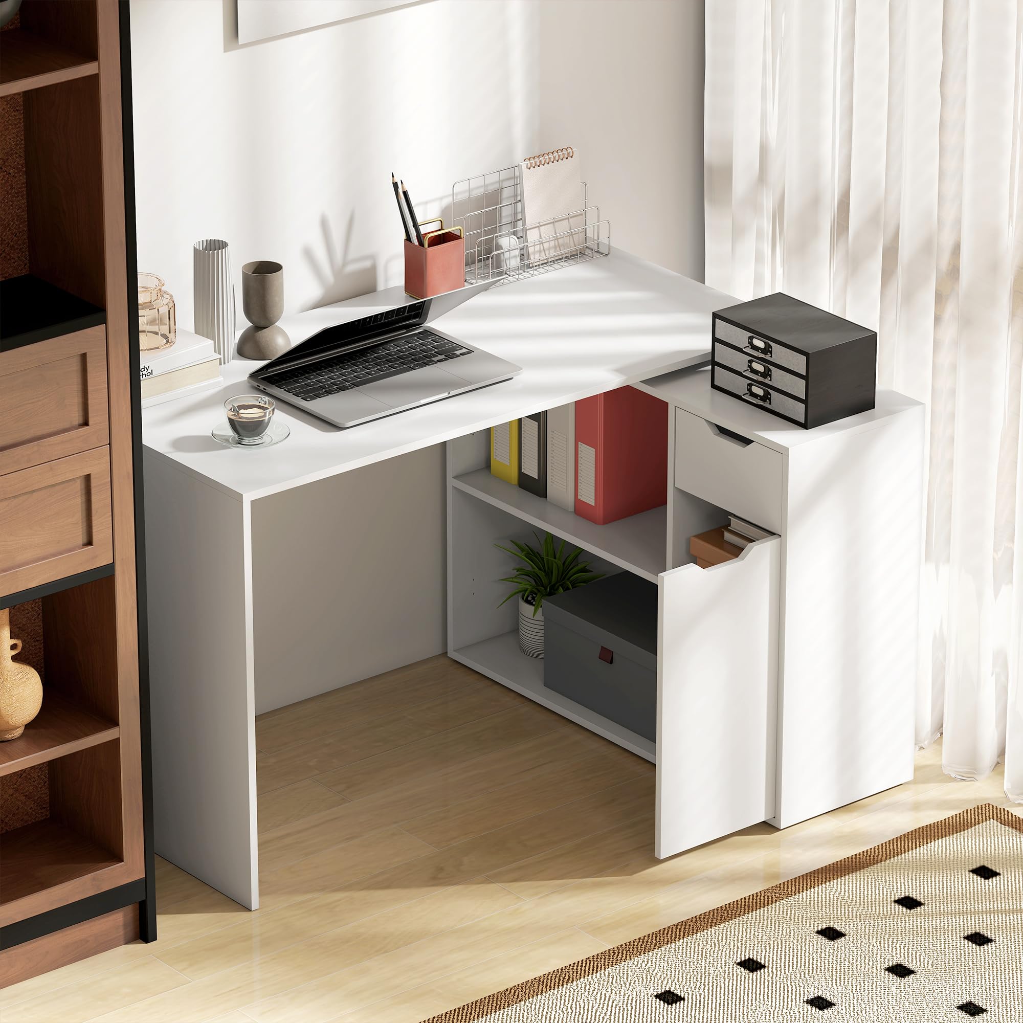 HOMCOM Eckschreibtisch Computertisch mit Schublade 120 x 96 x 75 cm Weiß | L-Form Winkelschreibtisch, 1 Tür, Offene Ablagen, für Dokumente im A4-Format, Hergestellt in der EU