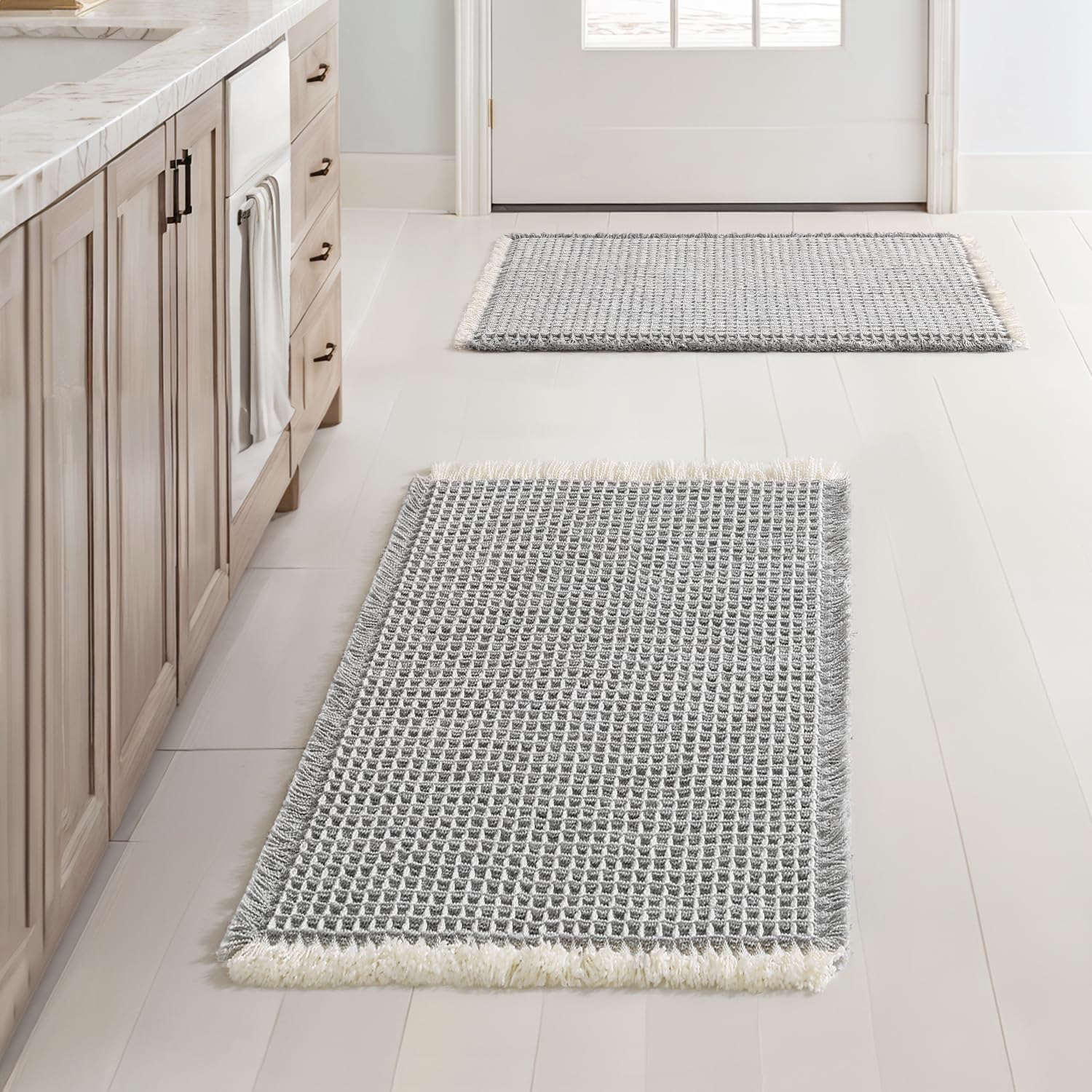 MIULEE Set of 2 Waffle Bathroom Rugs, Boho Bath Rugs Non ((Only One))Slip Washable, Super Absorbent Bath Mats, Ultra Soft Rubber Backed Shower Mats for Bathroom Floor, Tub, LightGrey & Cream, 17x24 Inch Lightgrey & Cream Waffle 17''x24''