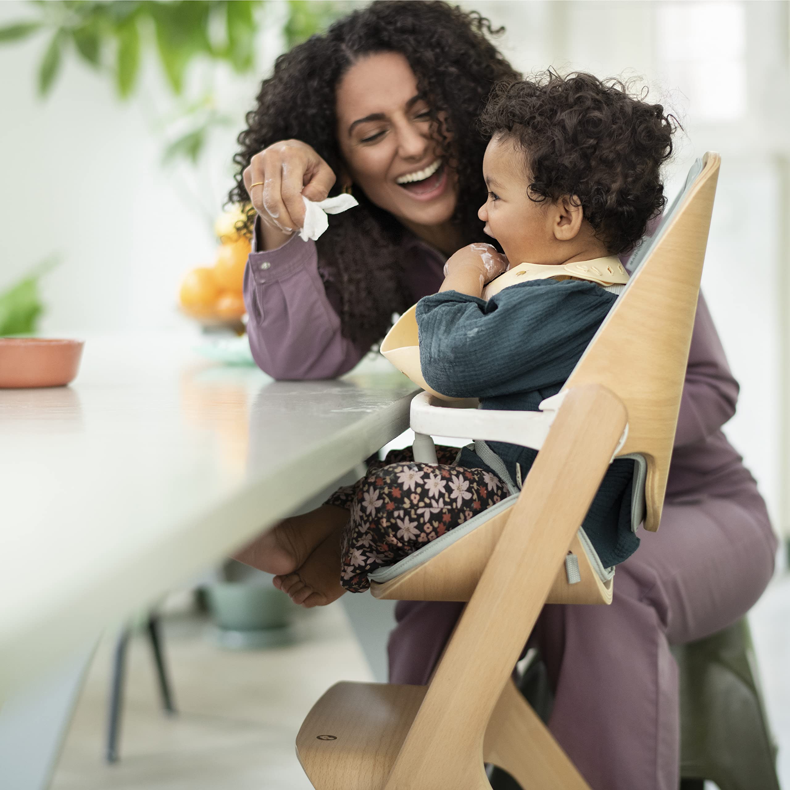 Maxi-Cosi Kit enfant Nesta, Kit accessoires enfant pour chaise haute bois évolutive Nesta, réducteur, harnais 5 points, tablette, arceau de maintien, de 6 mois à 3 ans, de 9 à 15 kg, Beyond Sky Grey