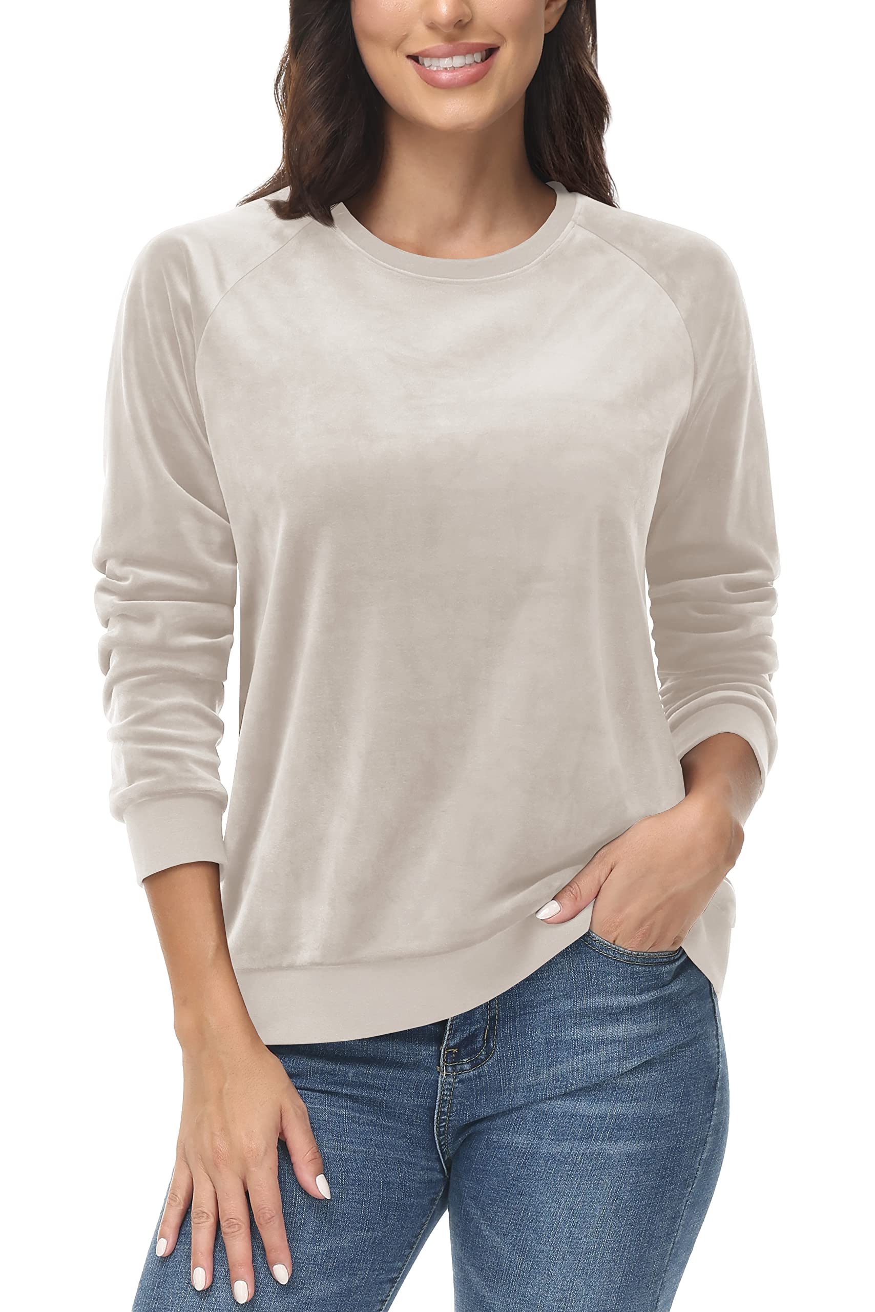 MAGCOMSEN Women's Velour Sweatshirts Crewneck Long Sleeve Casual Pullover Soft Warm Shirts Velvet Tops Winter Fall