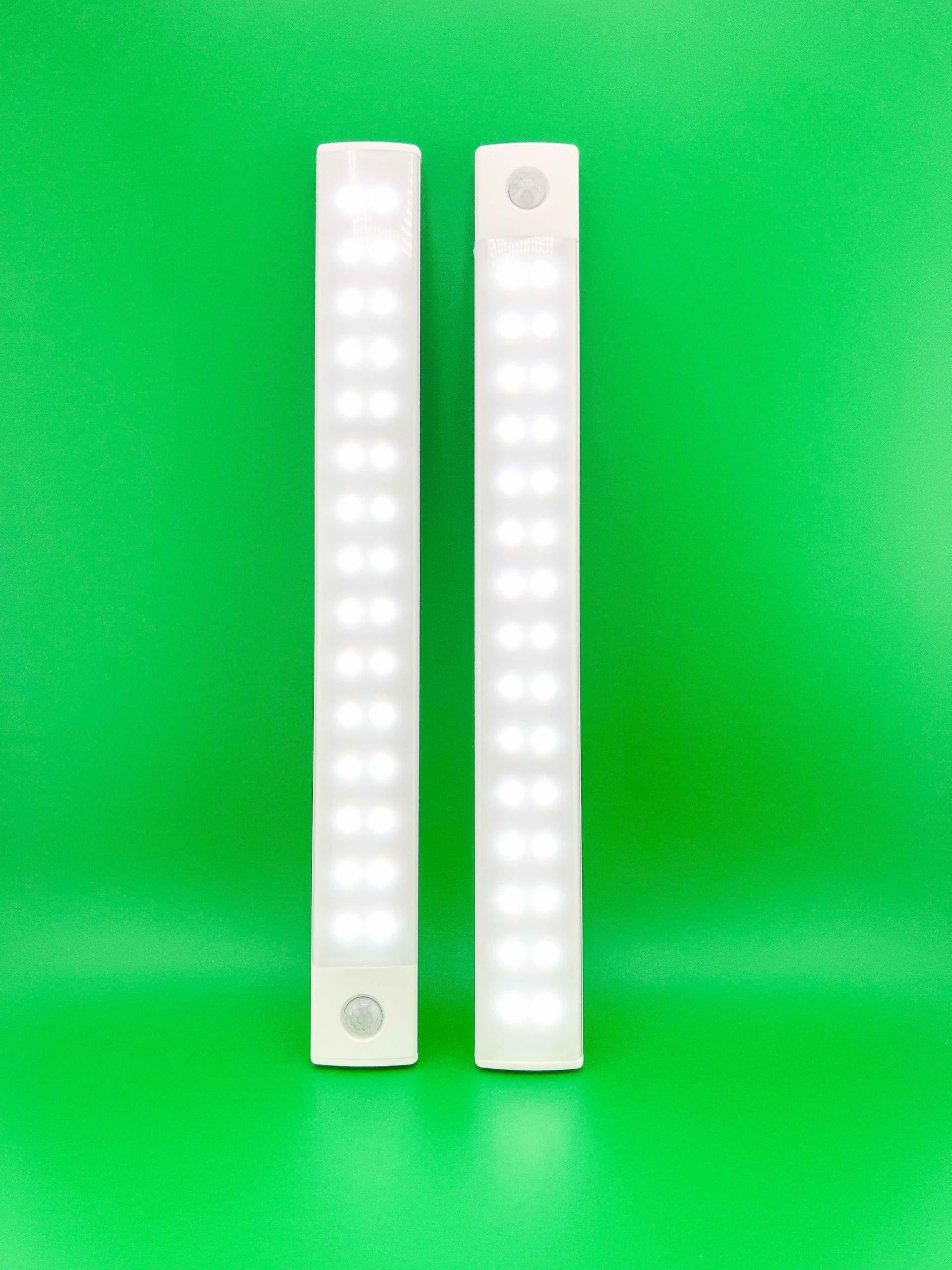 Bewegungsmelder-aktivierte LED-Schrankleuchte für den Innenbereich, USB wiederaufladbar, einfache Installation, einstellbare Helligkeit, geeignet für Kleiderschränke und Schränke