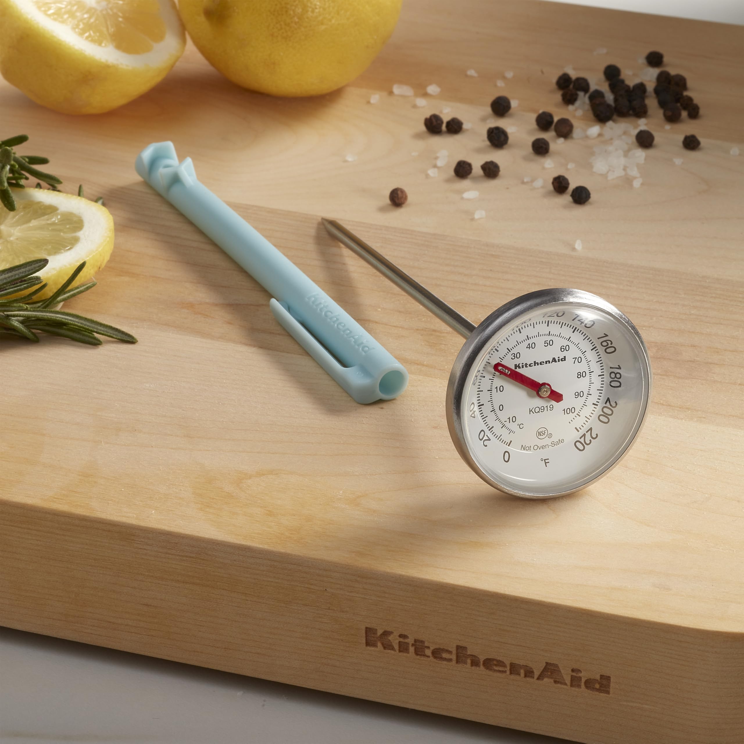 KitchenAid Termómetro analógico de lectura instantánea para alimentos y carne con esfera de 1.75 pulgadas, función de recalibración, funda de almacenamiento de agua mineral