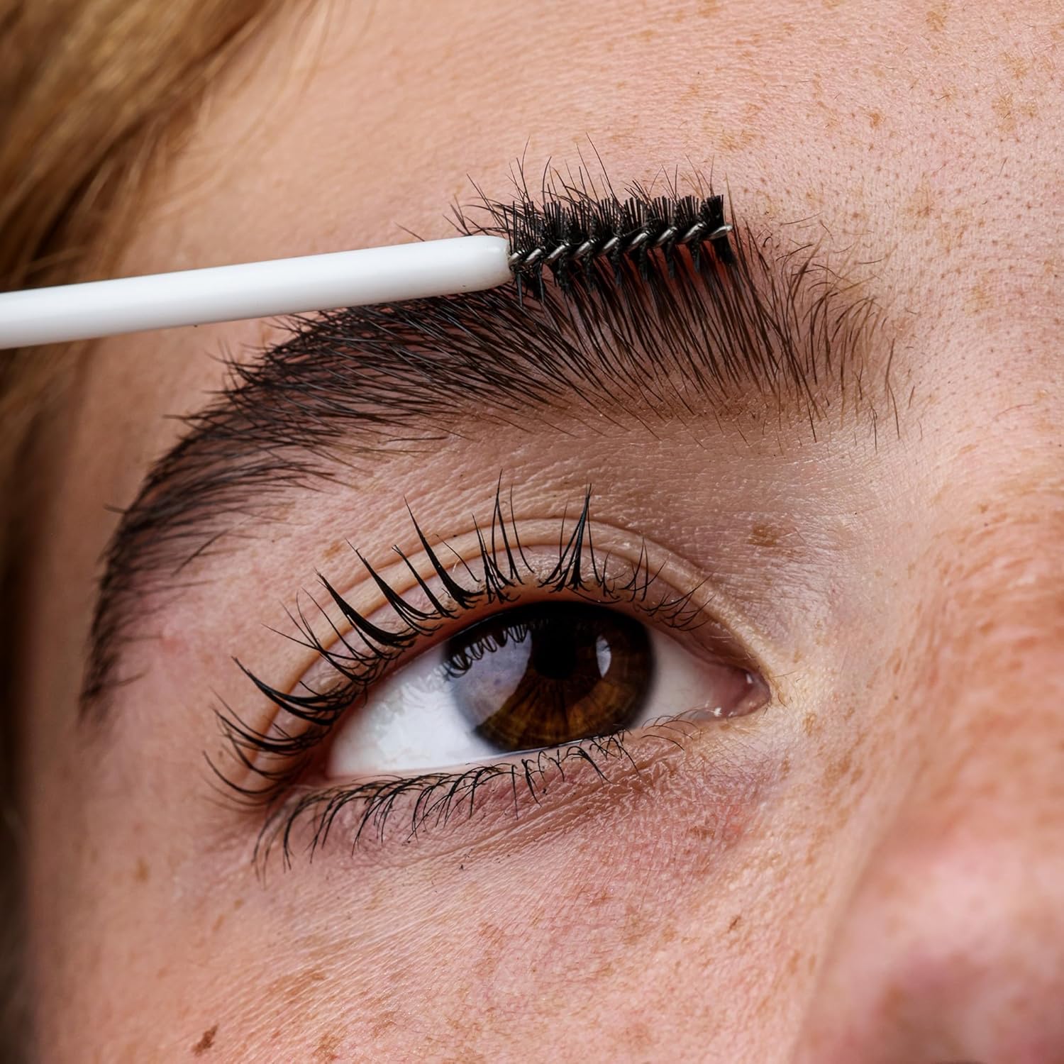 Borboleta Brow Serum, Eyebrow Serum for Thicker, Fuller Looking Brows - Image 2