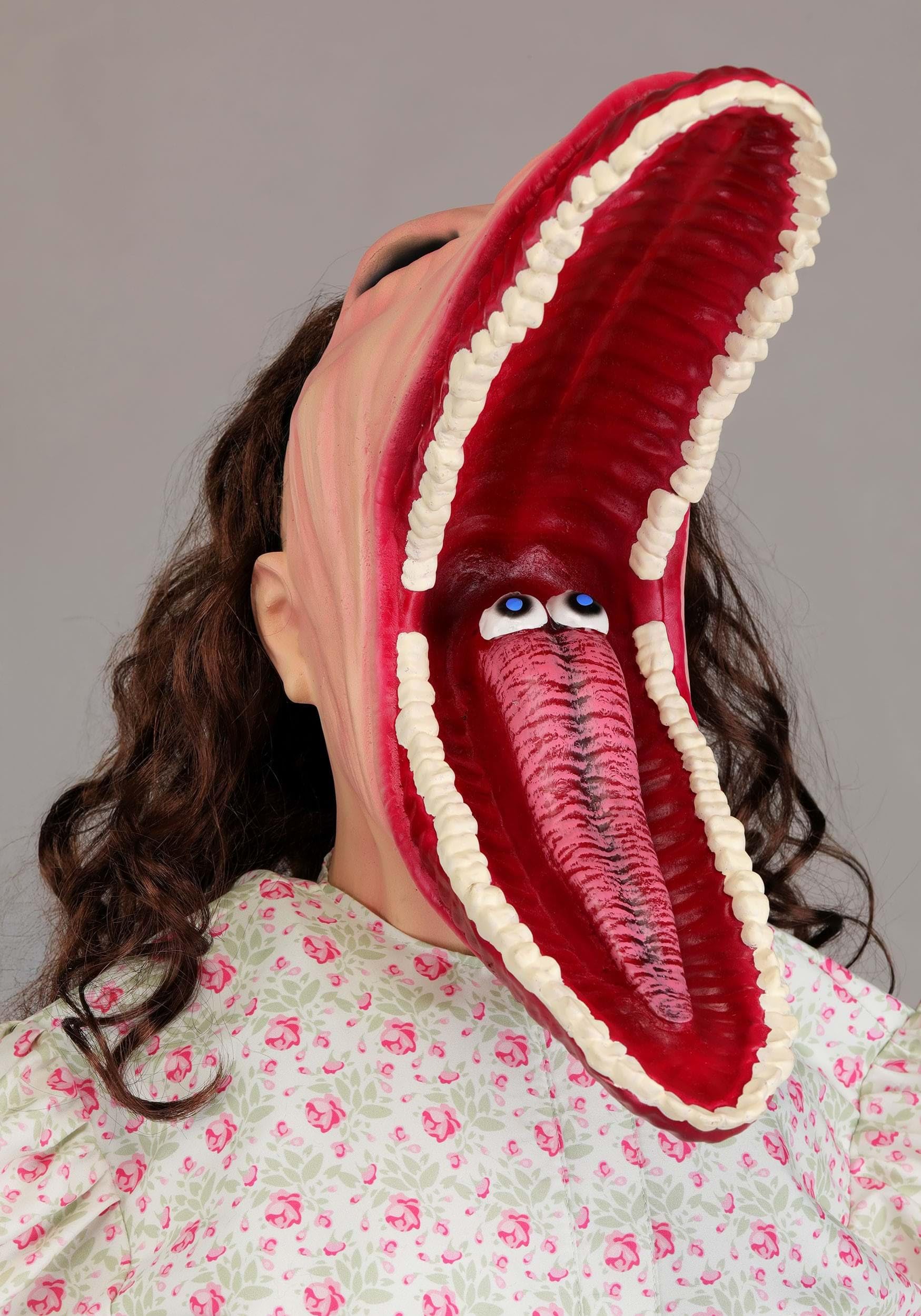 Amazon.com : Gemmy Life Size Beetlejuice Barbara Animatronic