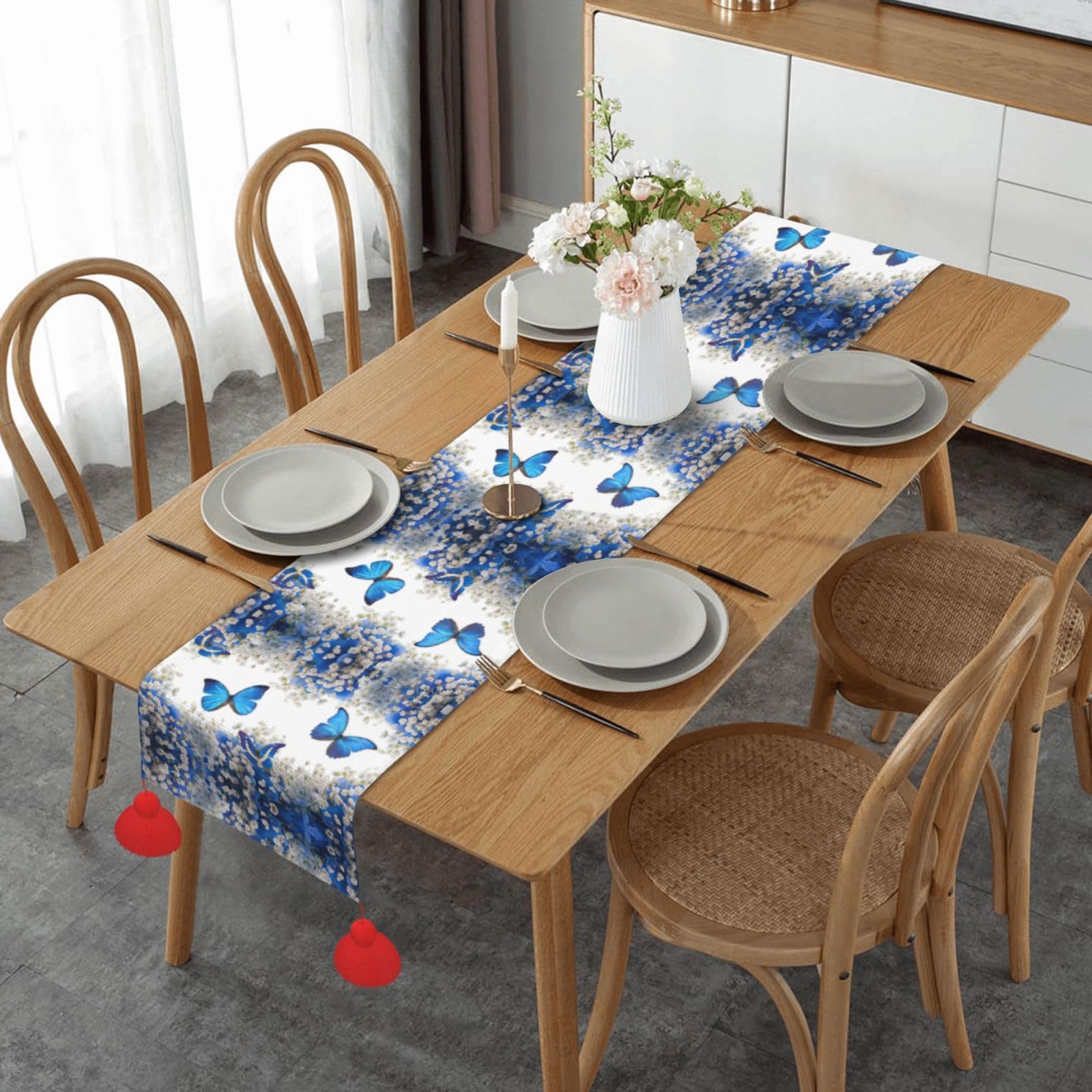Chemin de table papillons bleus fleurs blanches déco table 152cm