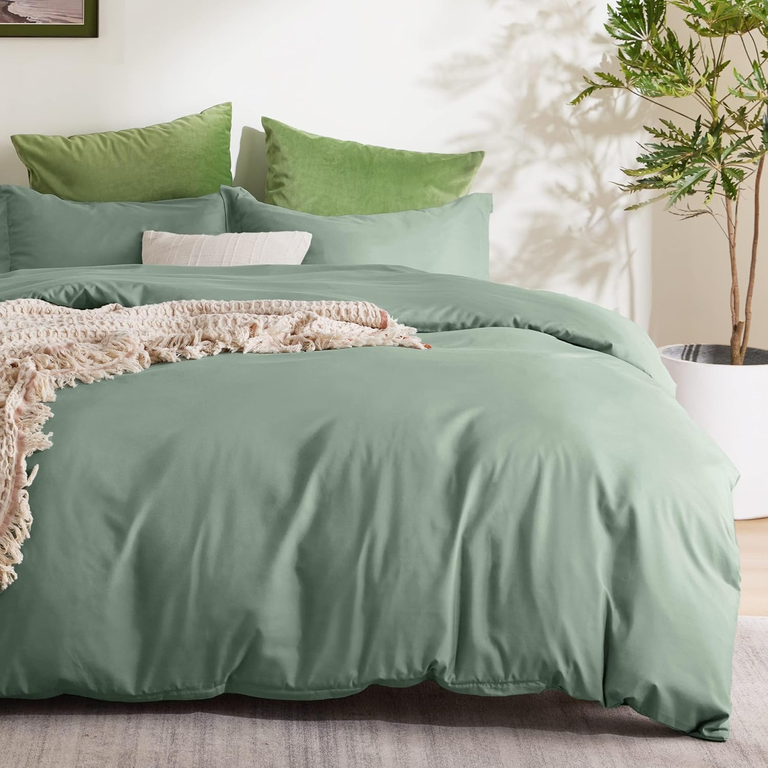 Bedsure Duvet Cover King Size - Soft Double Brushed Bedding Set for Kids & Adults, Zipper Closure, 3 Pieces, Includes 1 Duvet Cover (104"x90") & 2 Pillow Shams, NO Comforter, Sage Green King (104" x 90") 04 - Sage Green